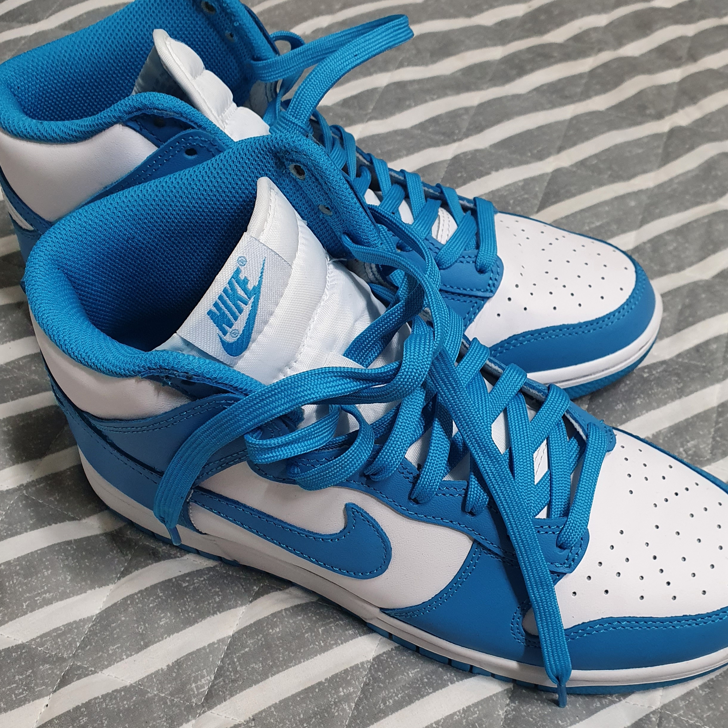 Nike Dunk High Retro Championship Blue 착용 스타일