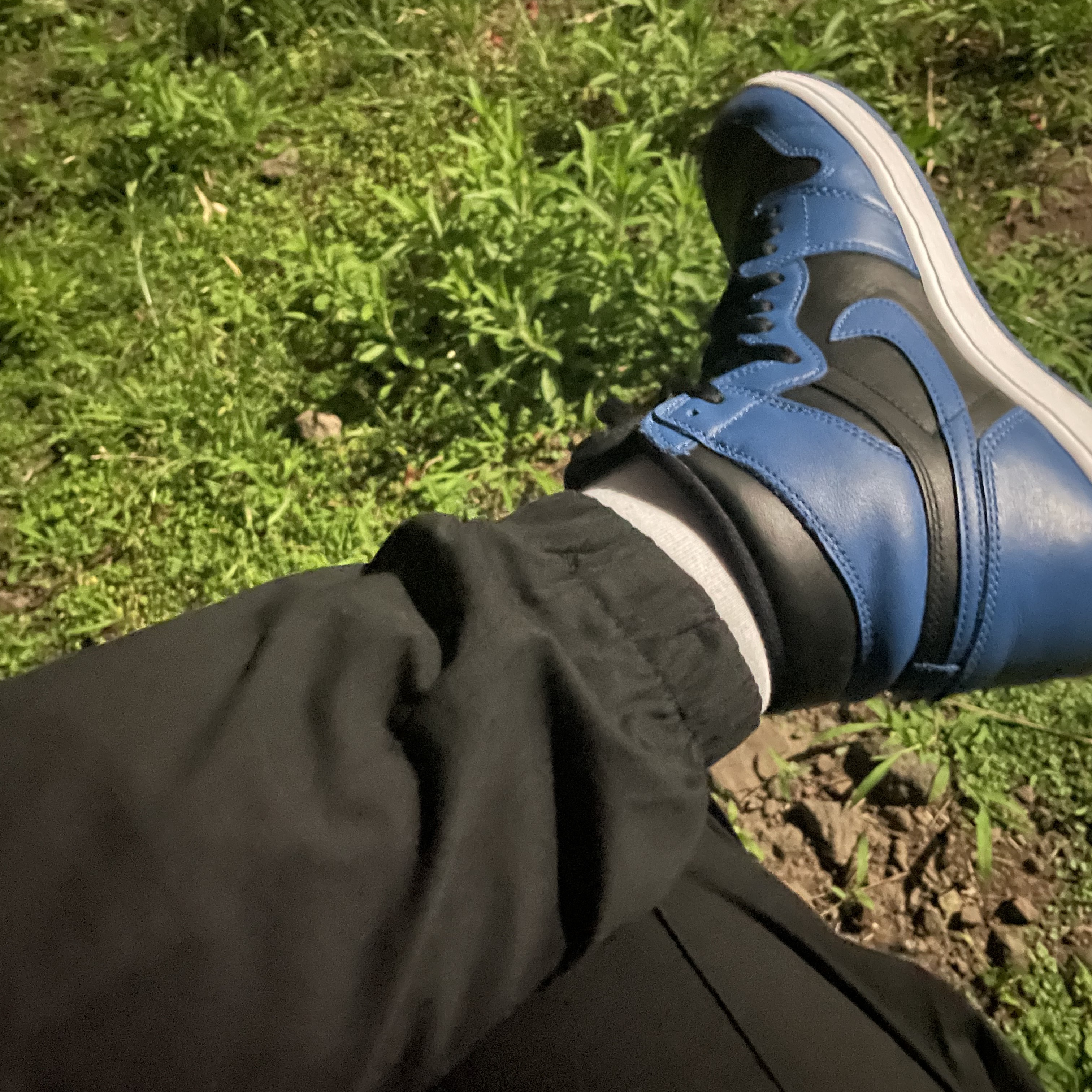 Jordan 1 Retro High OG Dark Marina Blue 착용 스타일 - 1