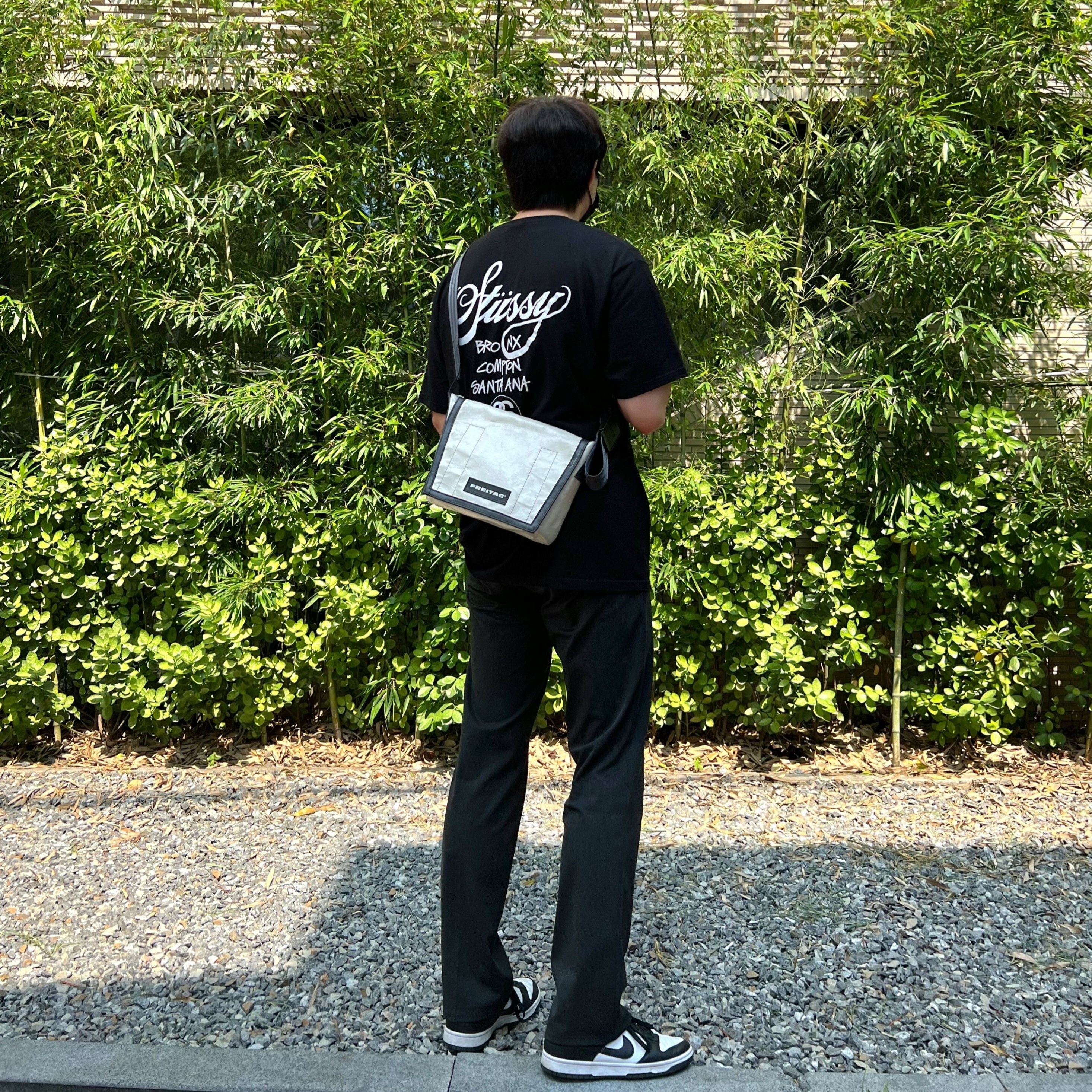 Stussy World Tour T-Shirt Black, Nike Dunk Low Retro Black 착용 스타일