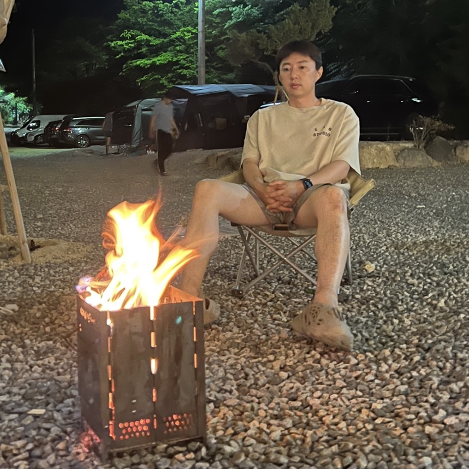 IAB Studio Woven Shorts Gray, IAB Studio Pigment T-Shirt Oatmeal 착용 스타일