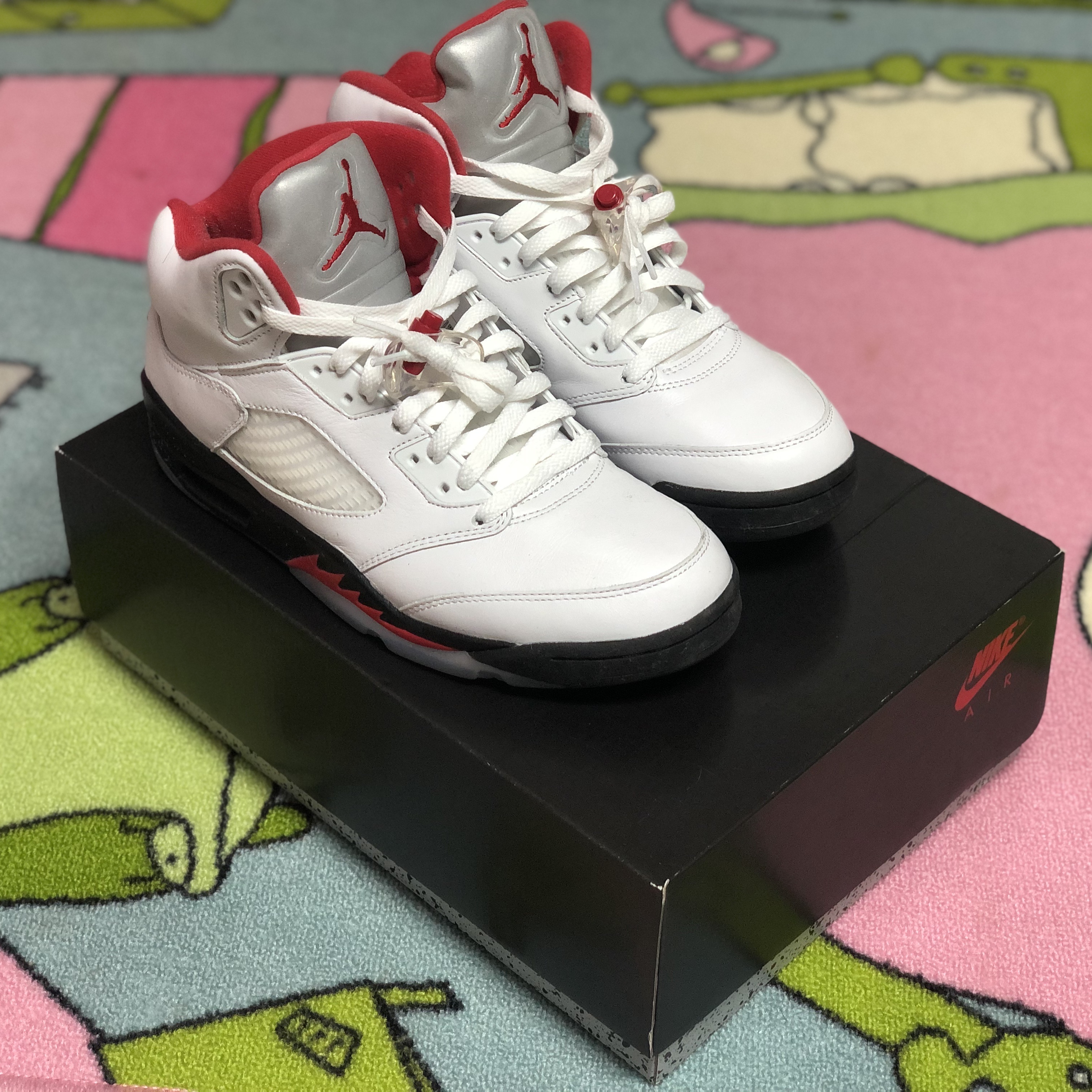 Jordan 5 Retro Fire Red Silver Tongue 2020 착용 스타일