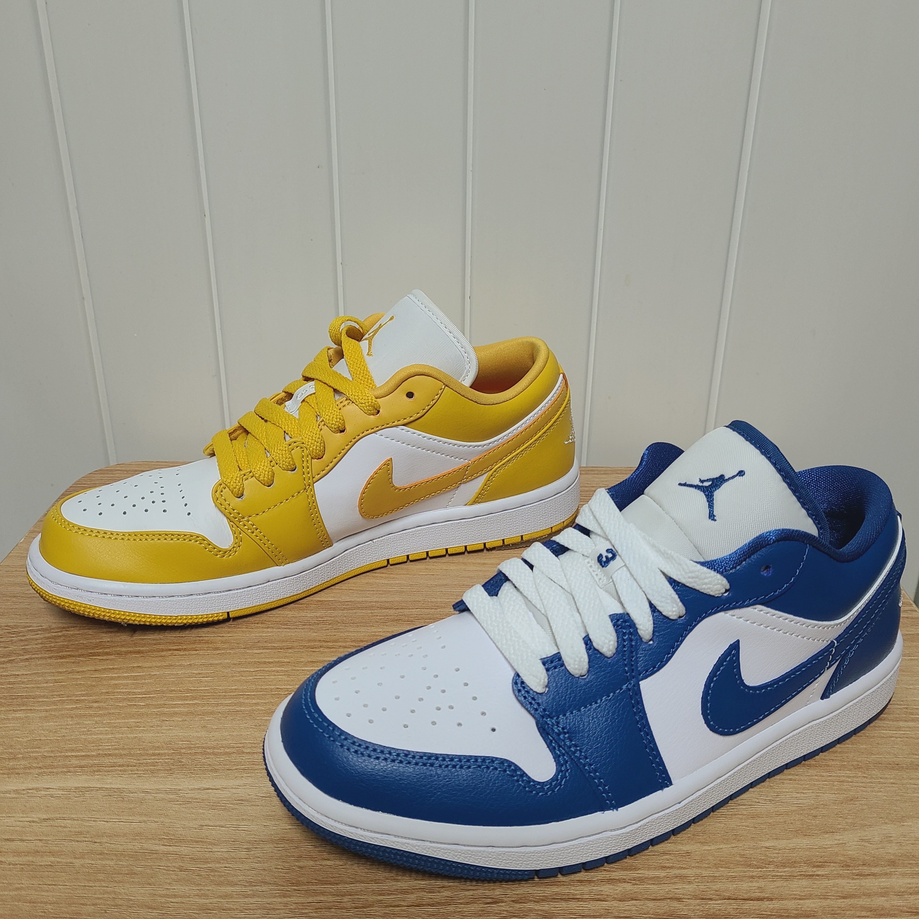 Jordan 1 Low Pollen, (W) Jordan 1 Low White Dark Marina Blue 착용 스타일 - 1