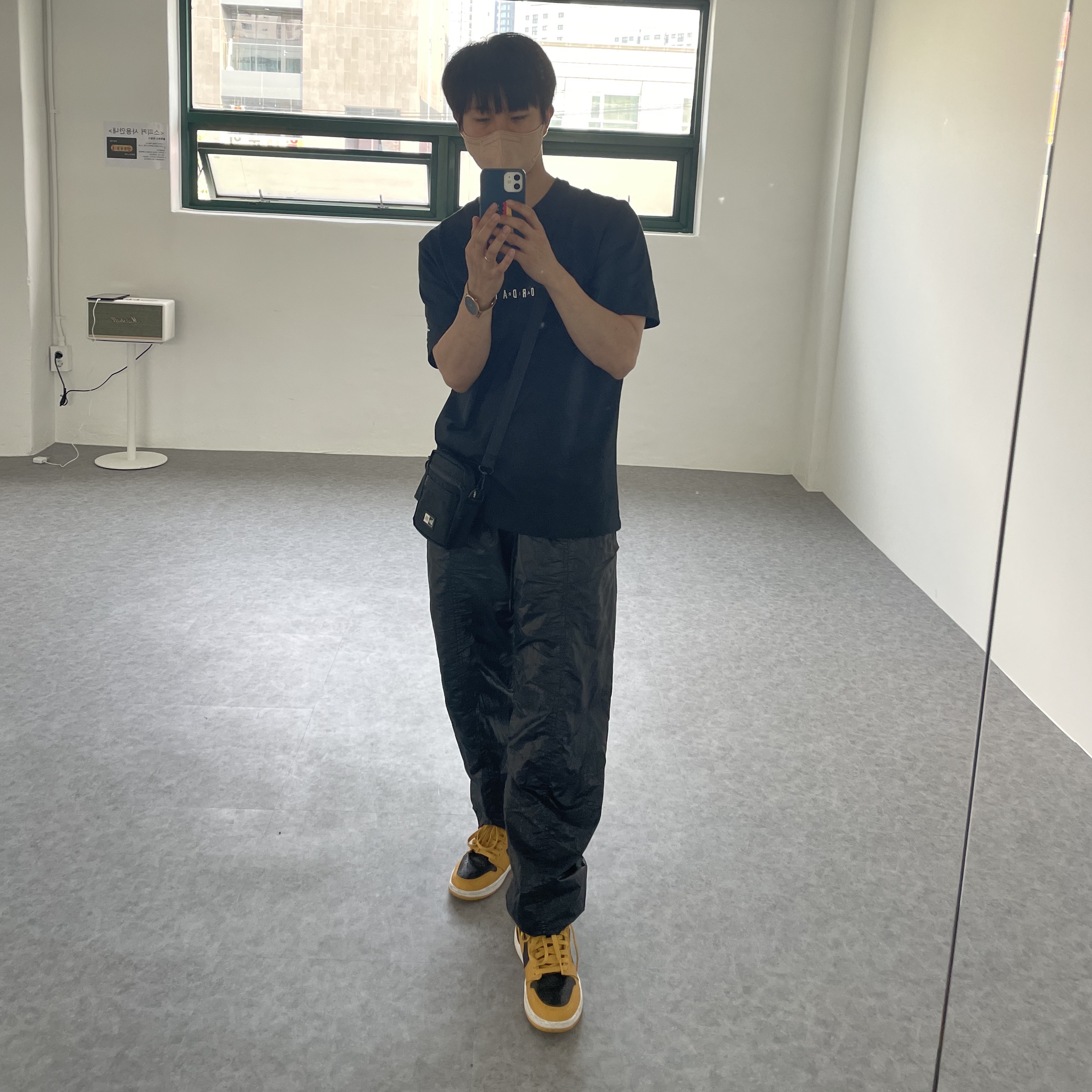 Jordan 1 Retro High OG Pollen 착용 스타일 - 1
