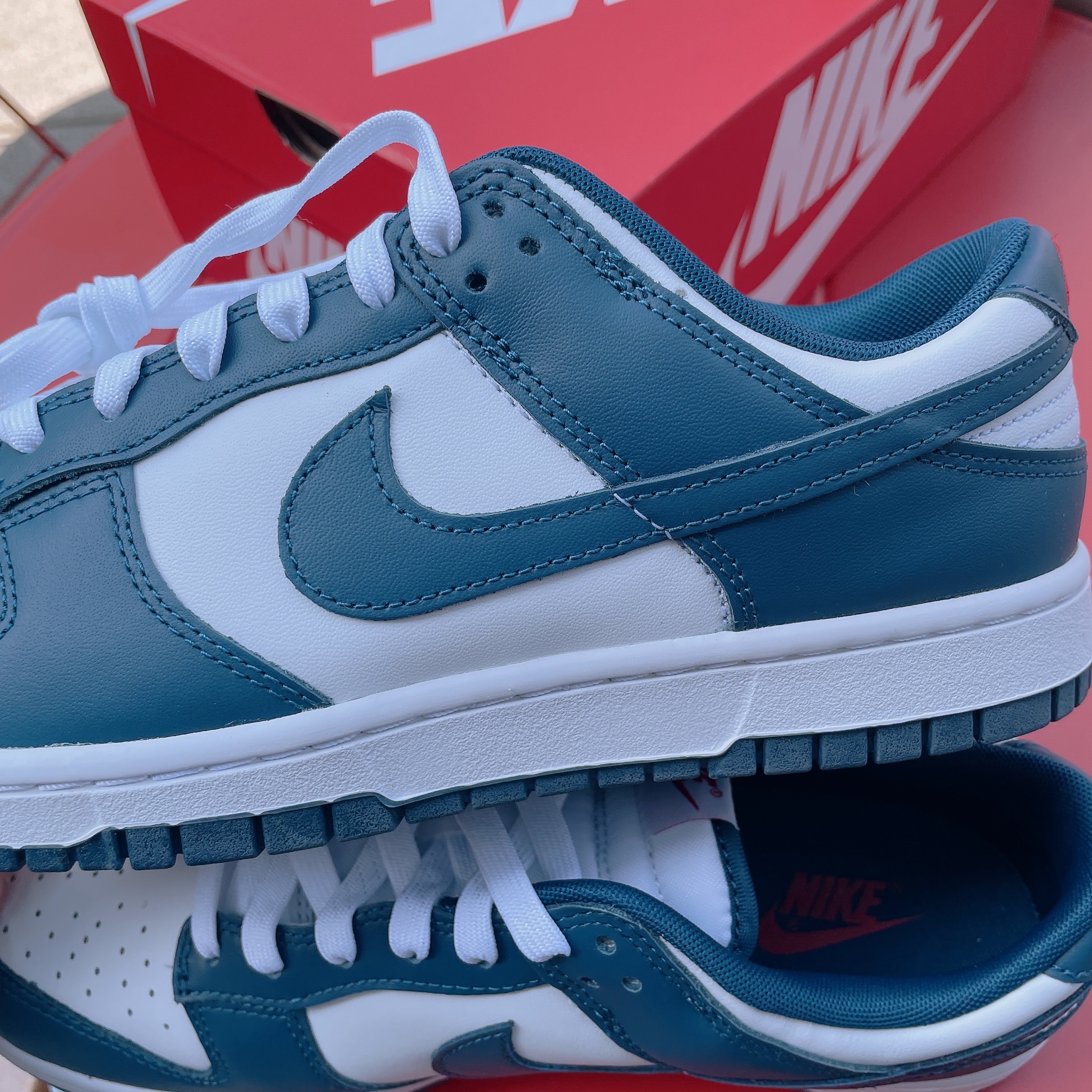 Nike Dunk Low Retro Valerian Blue 착용 스타일 - 2