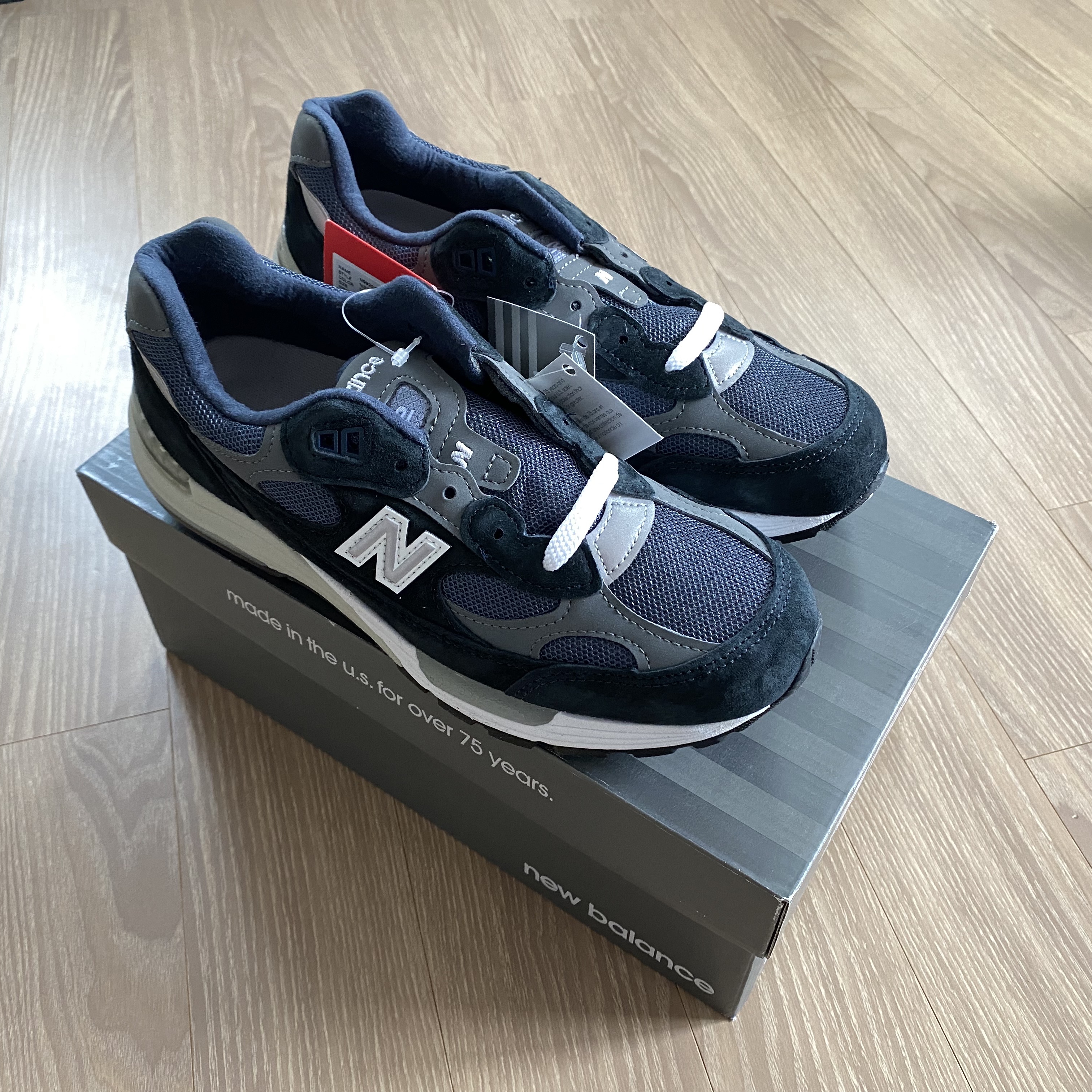 New Balance 992 Made in USA Navy 착용 스타일