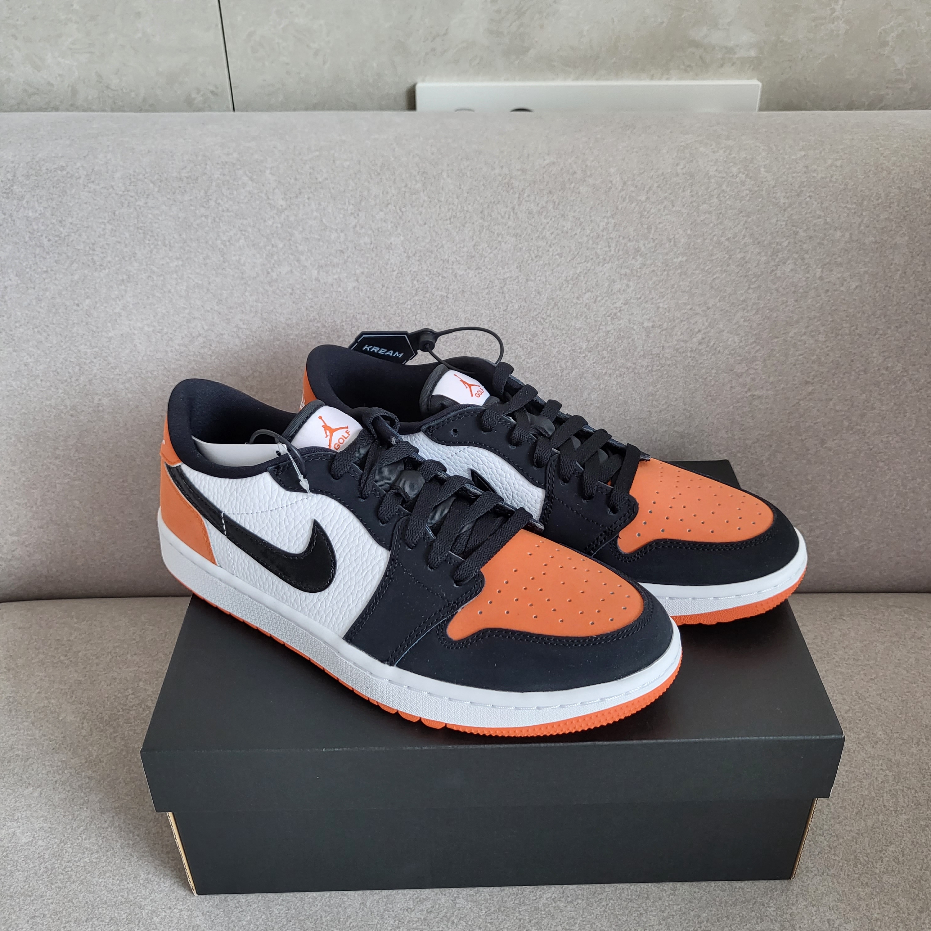 Jordan 1 Low Golf Starfish 착용 스타일