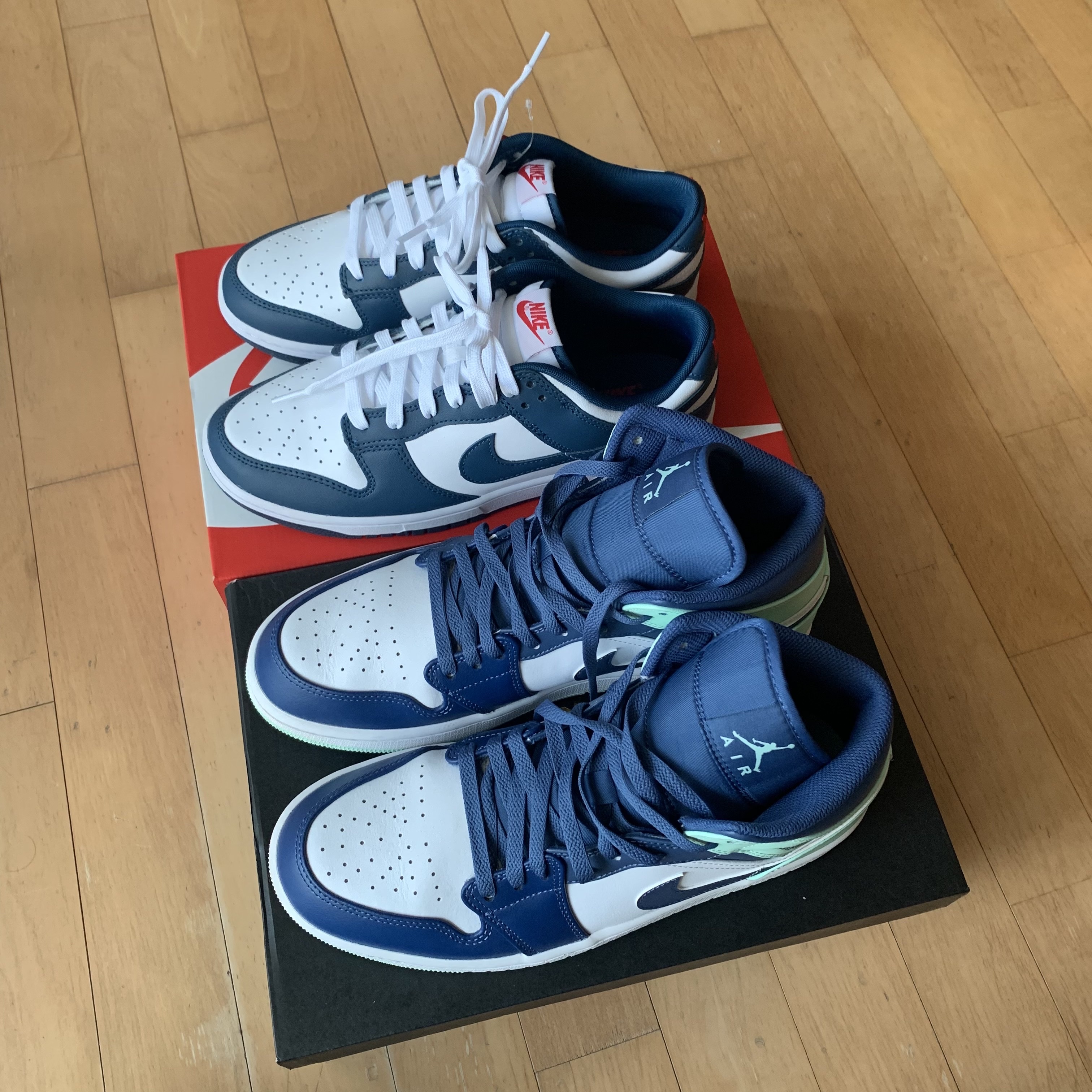 Jordan 1 Mid Blue Mint, Nike Dunk Low Retro Valerian Blue 착용 스타일 - 1