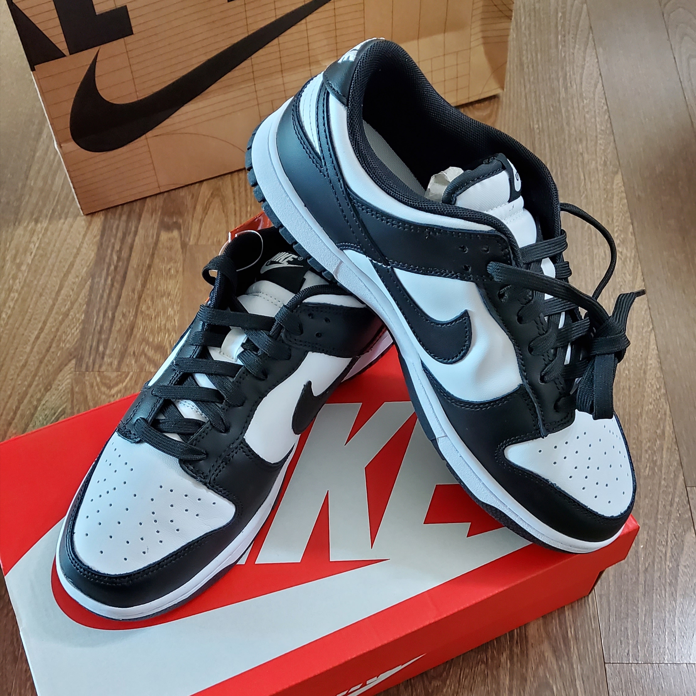 Nike Air Force 1 '07 Low White, Nike Dunk Low Retro Valerian Blue 착용 스타일 - 3