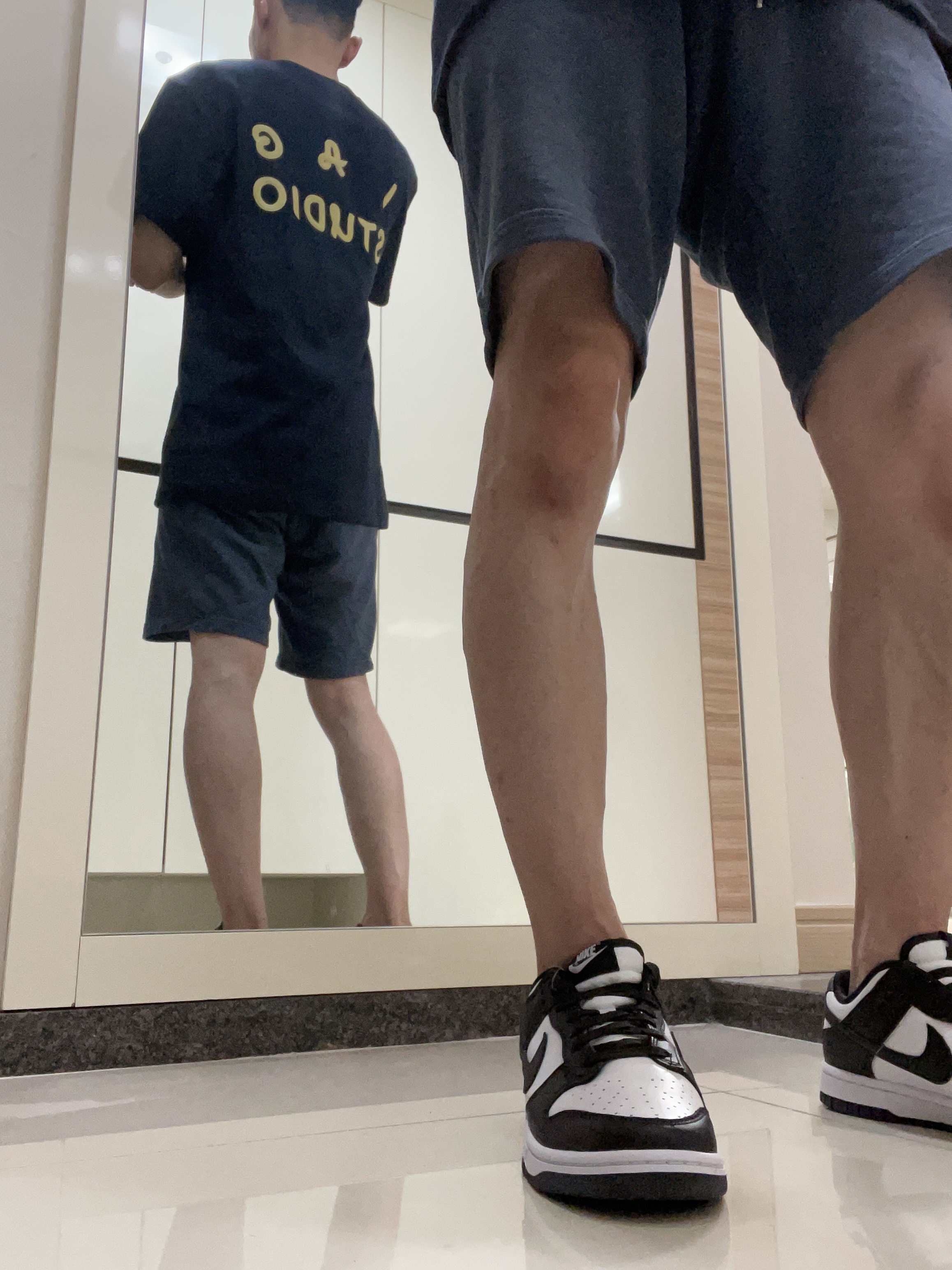 Nike Dunk Low Retro Black, IAB Studio x Ottogi Mayonnaise 50th Anniversary T-Shirt Navy 착용 스타일 - 2