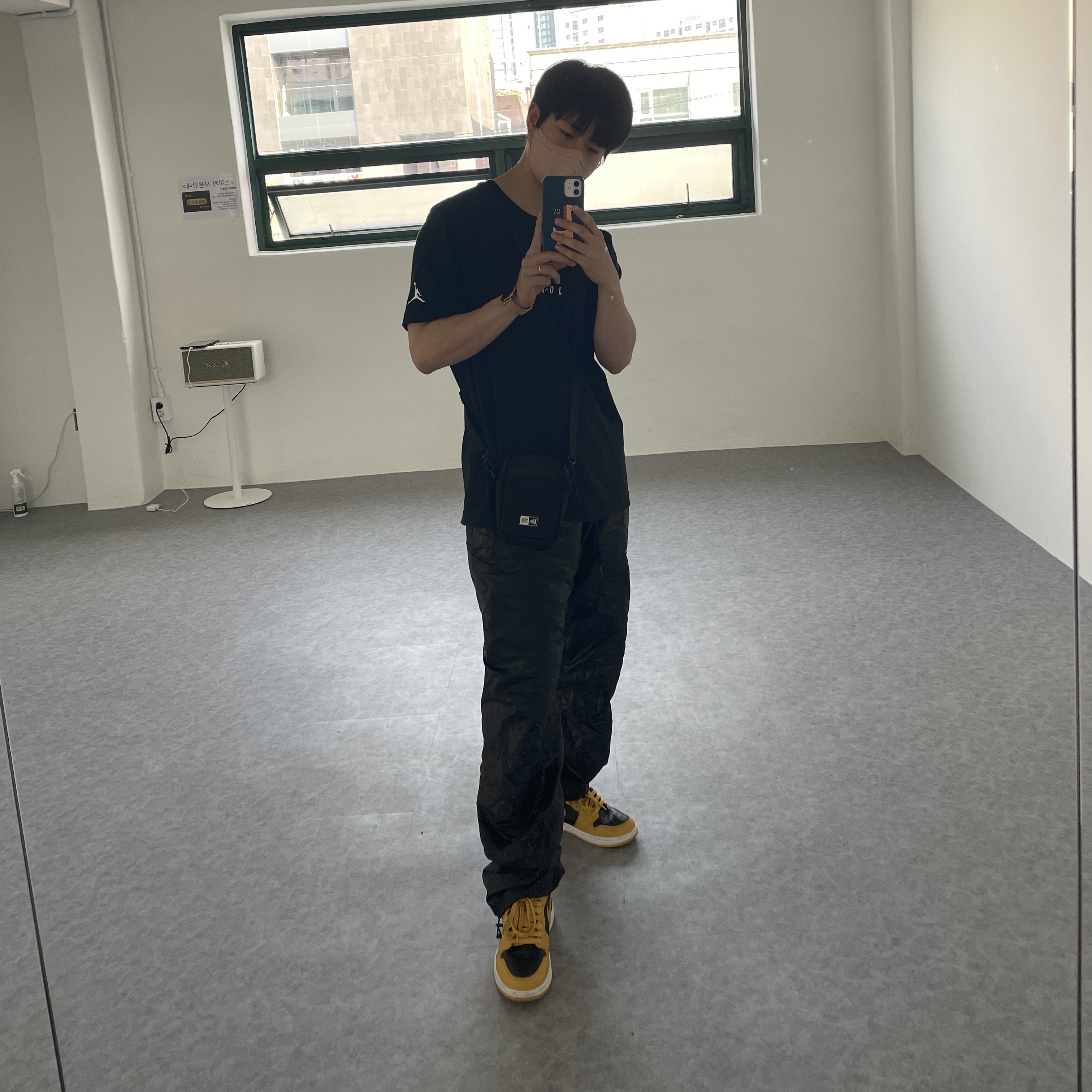 Jordan 1 Retro High OG Pollen 착용 스타일 - 3