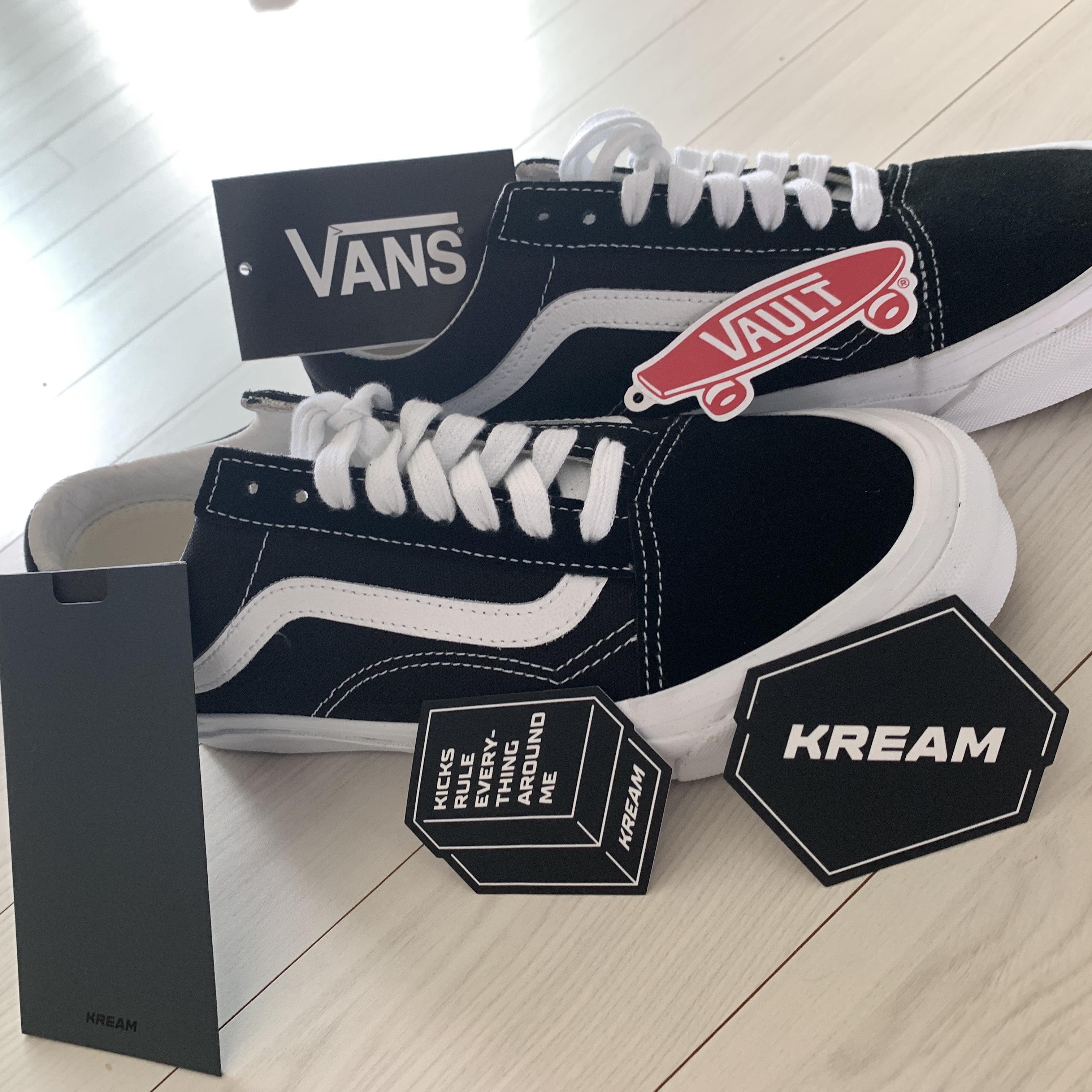 Vans Vault OG Old Skool LX Black 착용 스타일 - 1