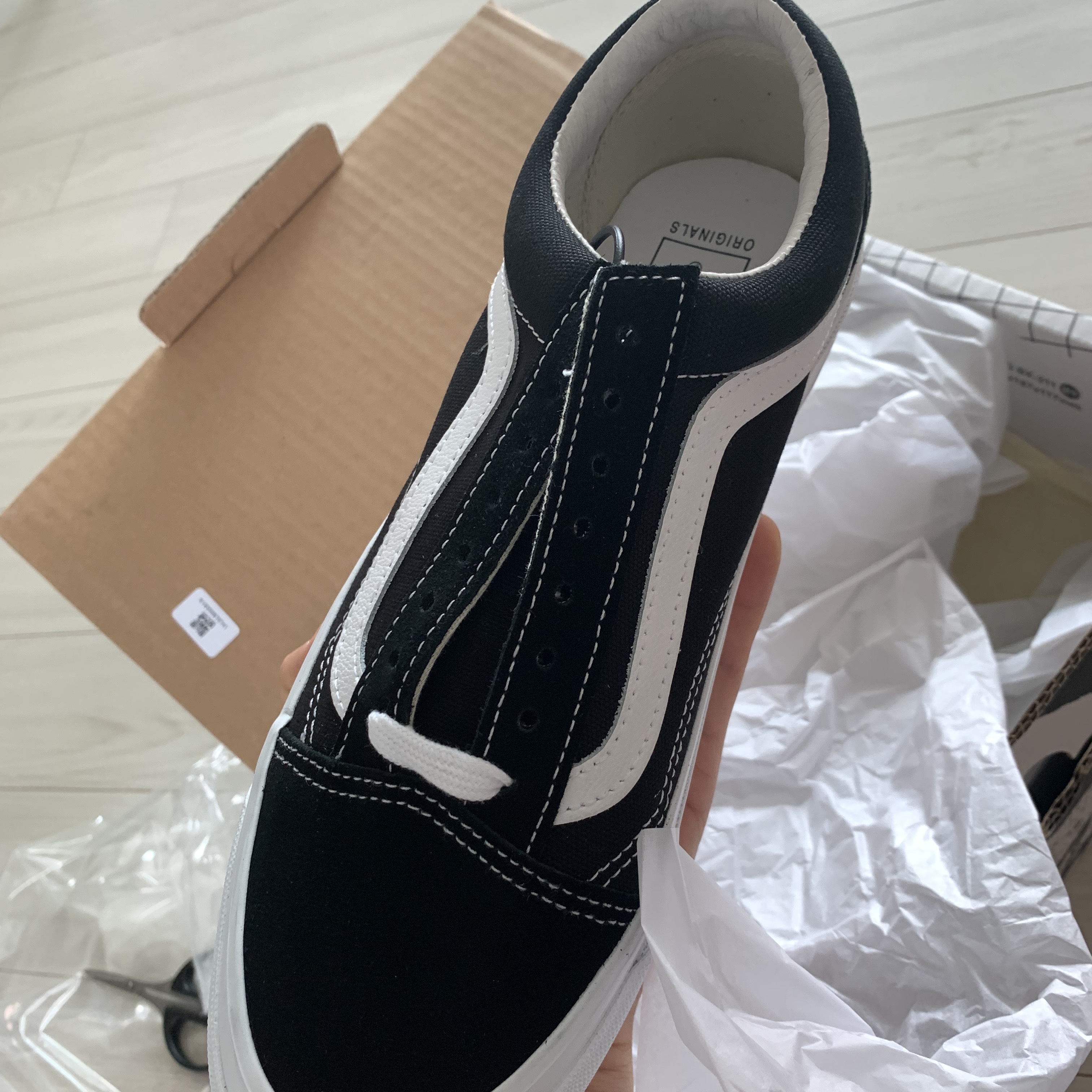 Vans Vault OG Old Skool LX Black 착용 스타일 - 4