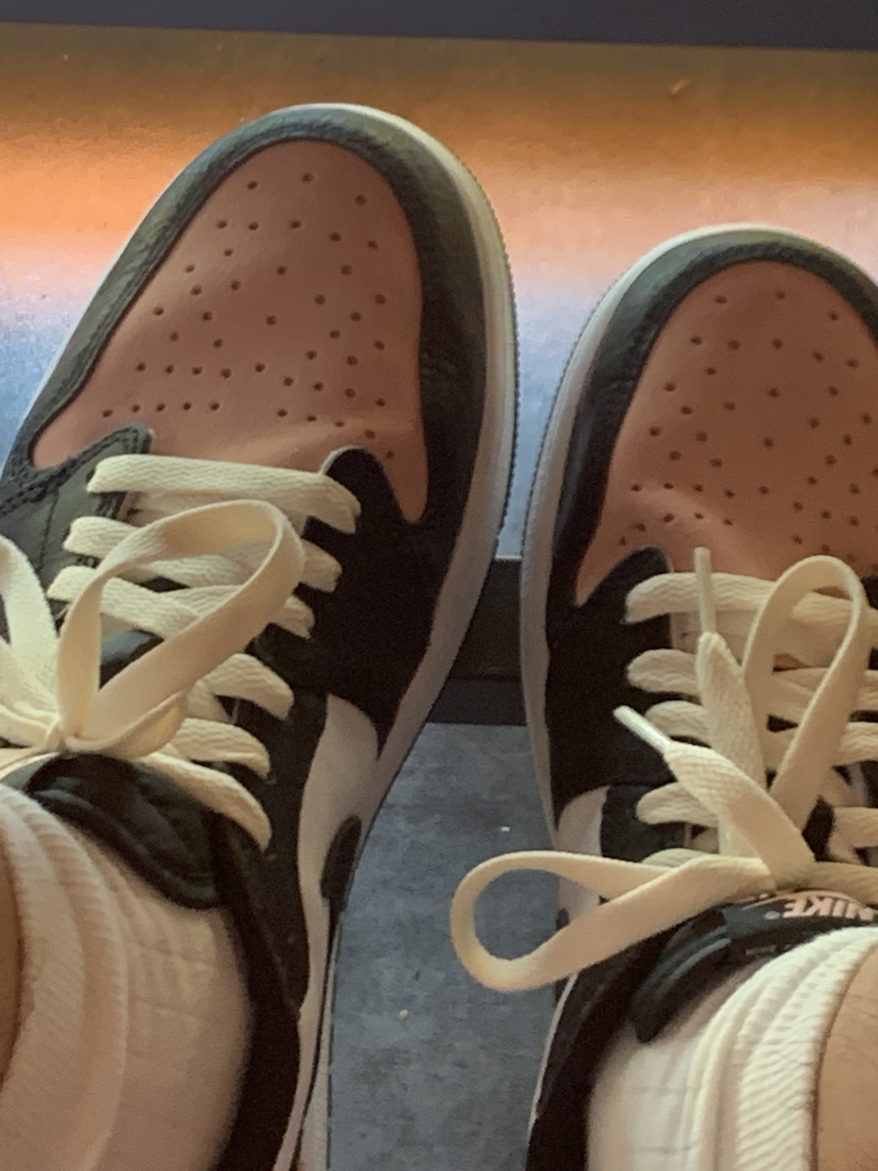 Jordan x Travis Scott Pool Shorts - US/EU, Jordan 1 Retro Low OG Bleached Coral 착용 스타일 - 3