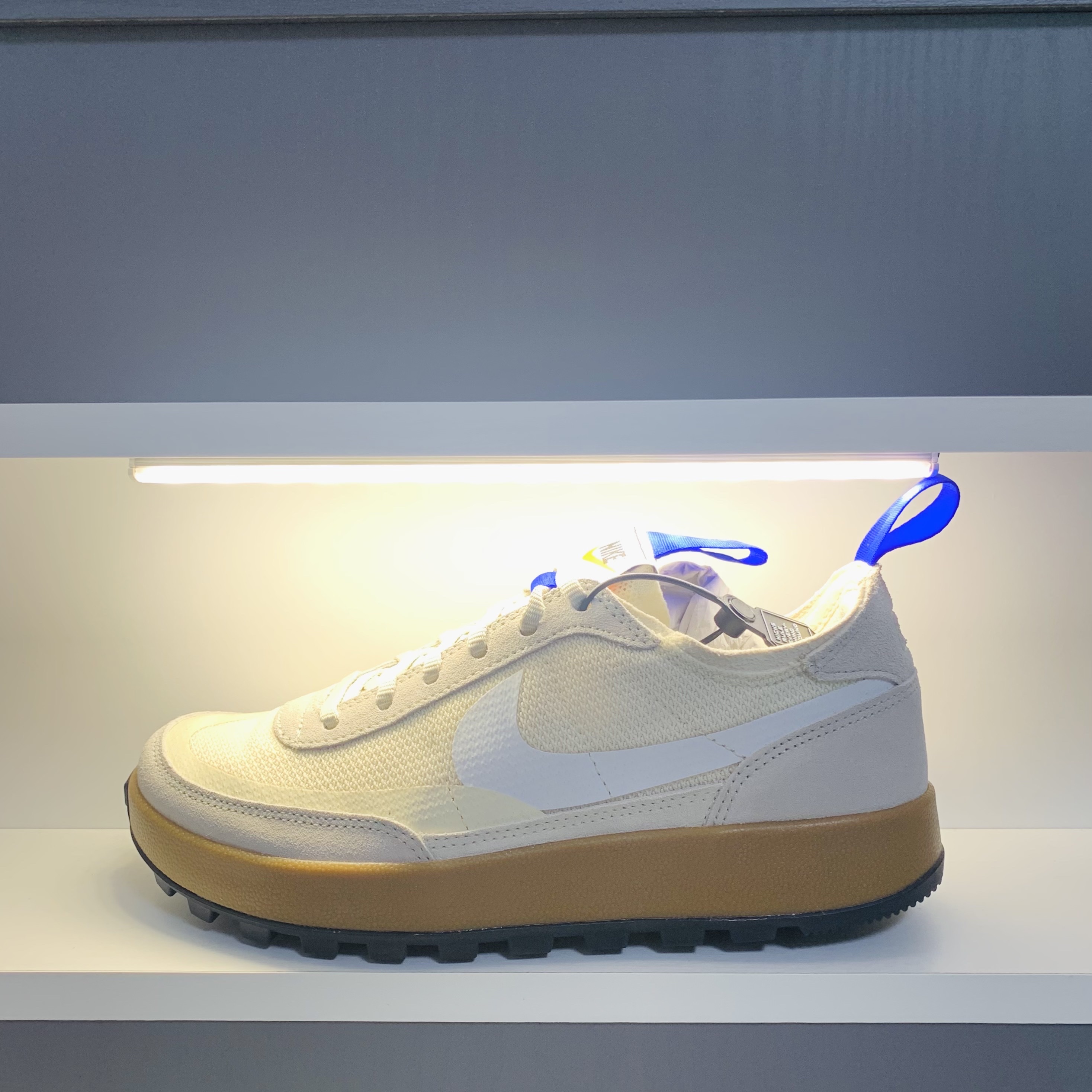 Nike x Tom Sachs General Purpose Shoe Light Cream, Nike x Travis Scott Air Max 1 Cact.us Brown 착용 스타일 - 1