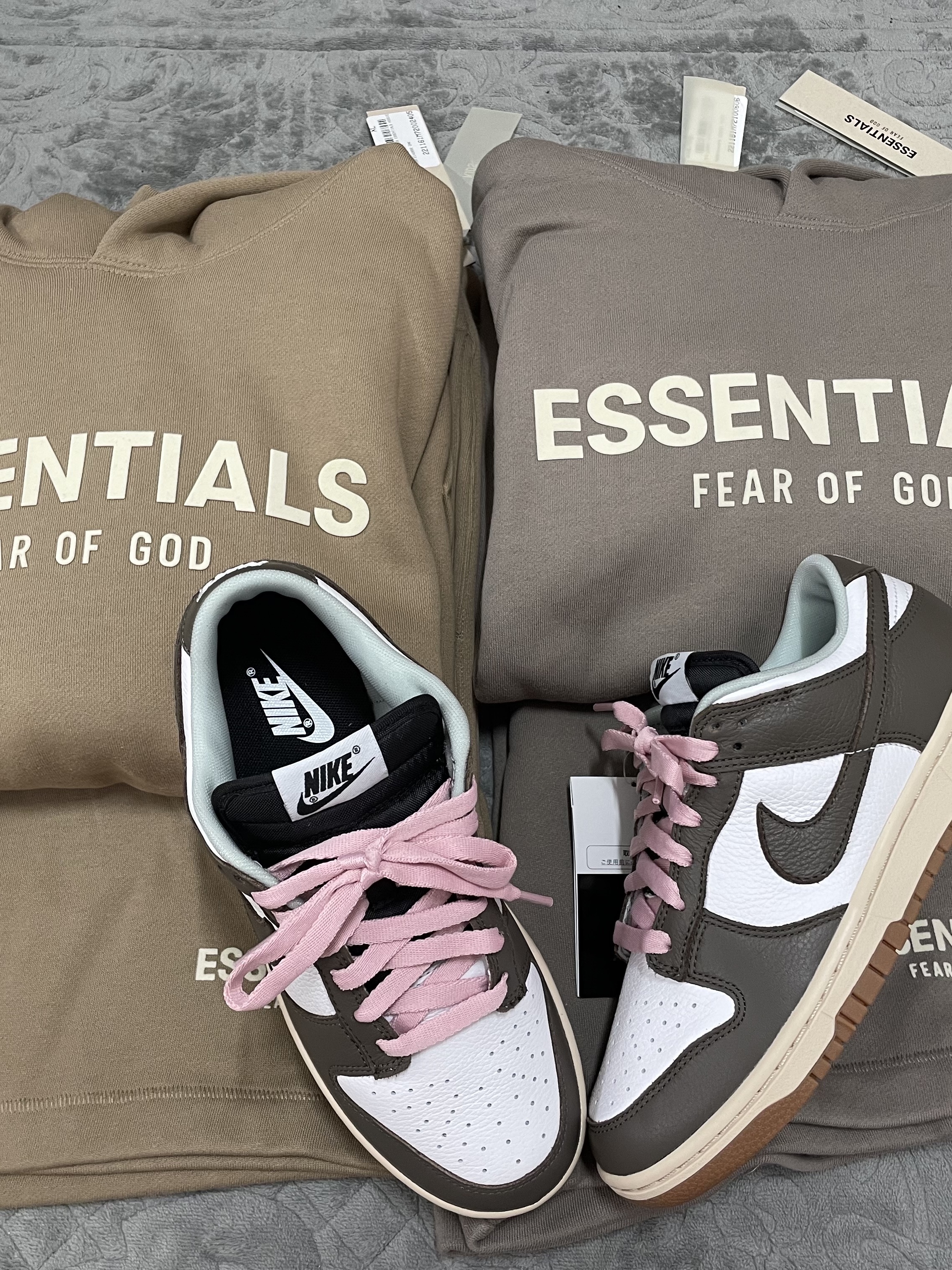 (Kids) Essentials Hoodie Oak - 22SS, (Kids) Essentials Shorts Oak - 22SS 착용 스타일 - 2