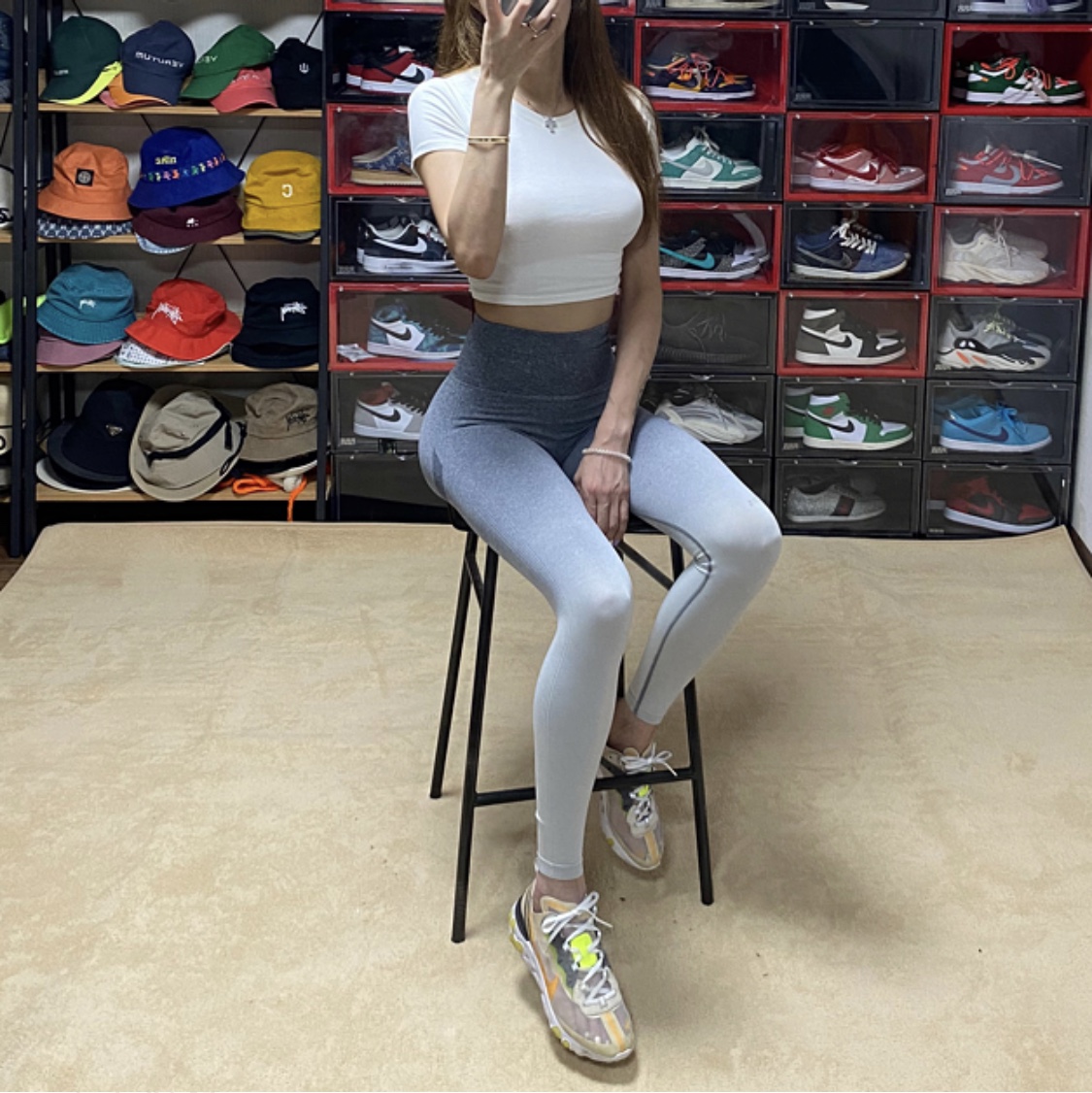 Nike React Element 87 Light Orewood Brown 착용 스타일