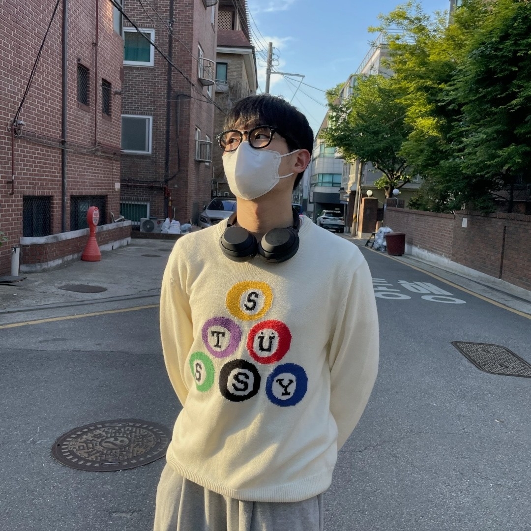 Stussy Billiard Sweater Natural 착용 스타일