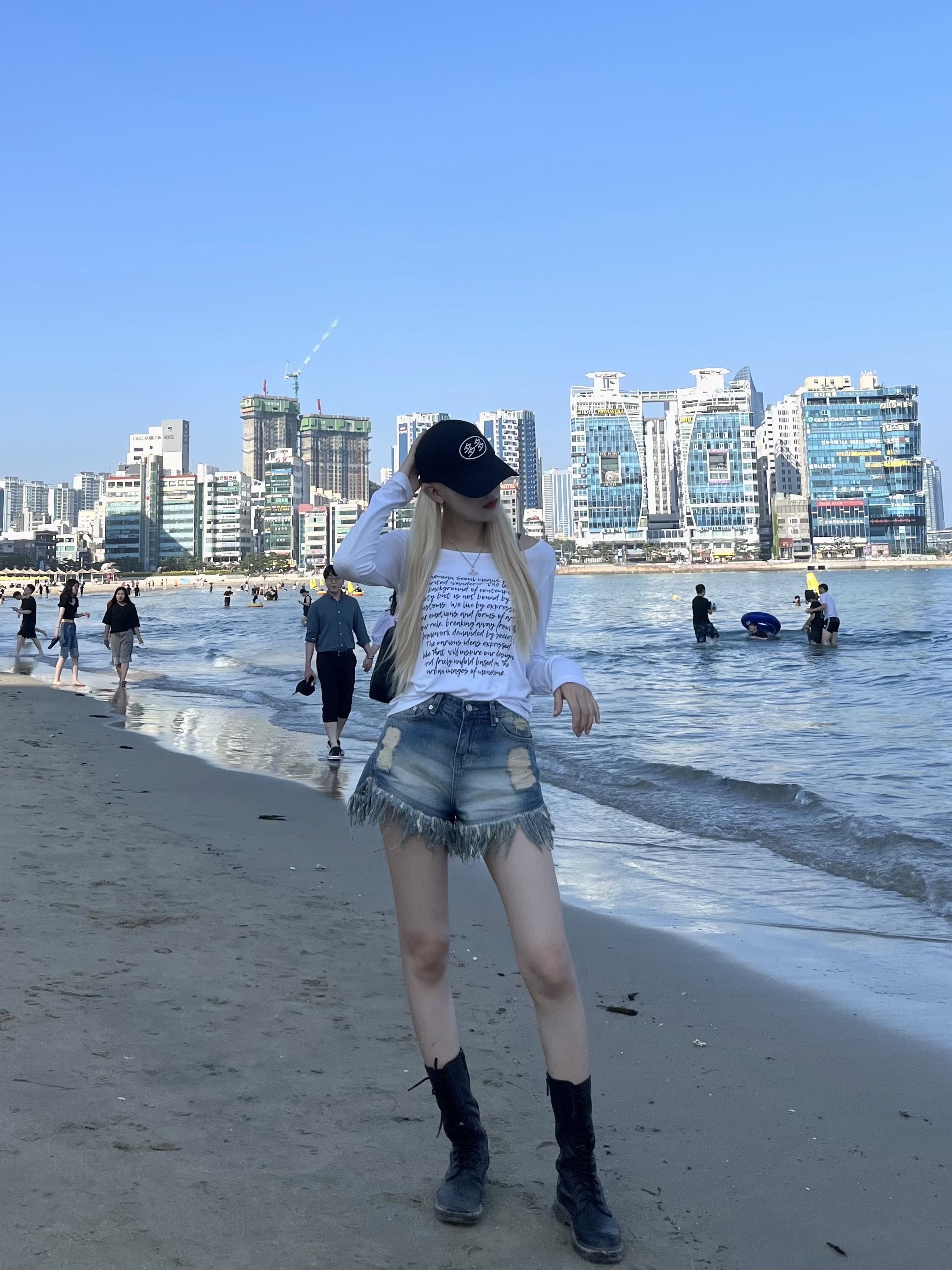 Dada Glow Logo Cap Black, Dada Student Cap Black 착용 스타일 - 2