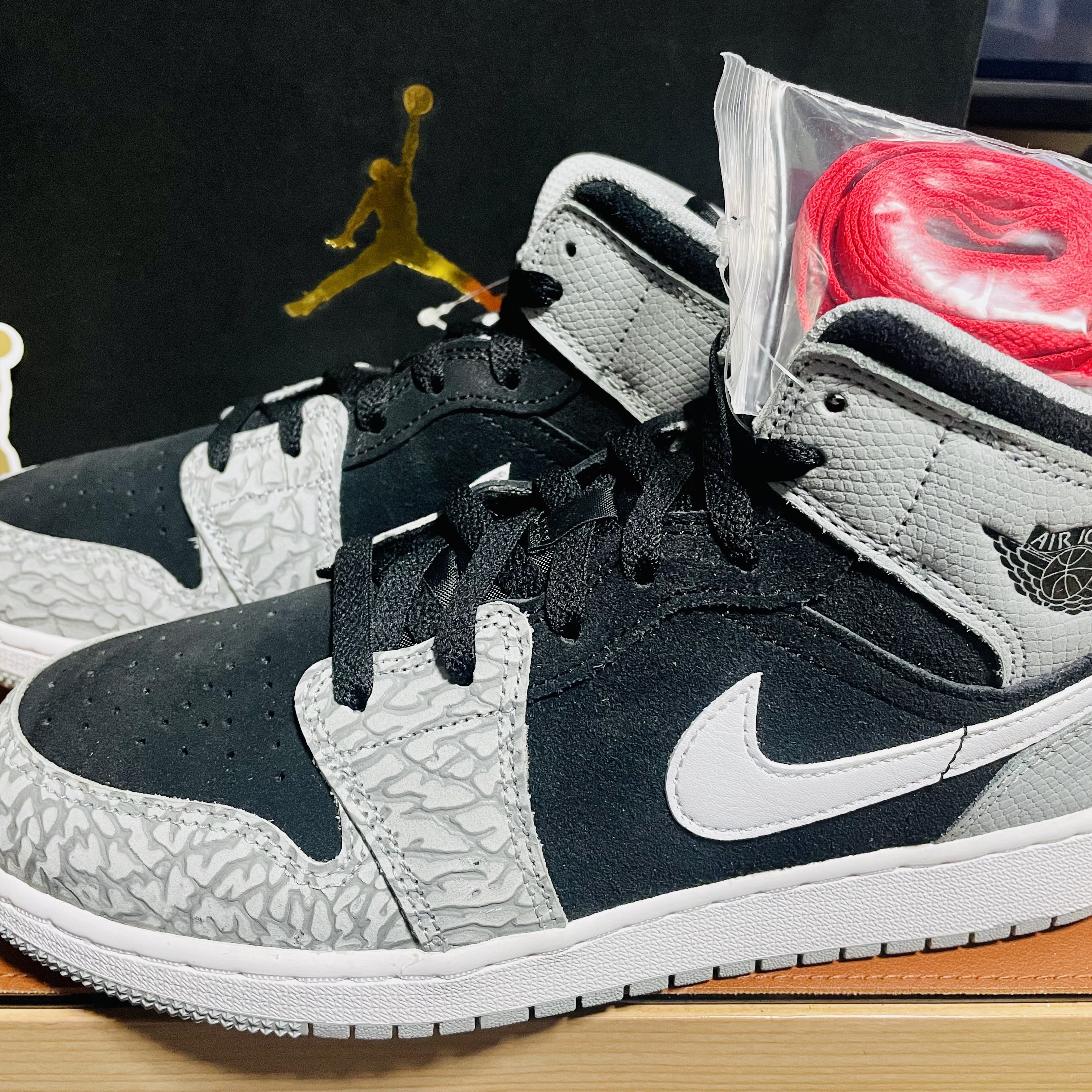 Jordan 1 Mid Elephant Toe 착용 스타일 - 1