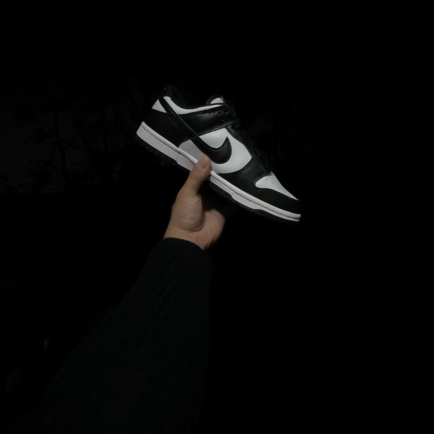 (W) Nike Dunk Low Black 착용 스타일 - 2