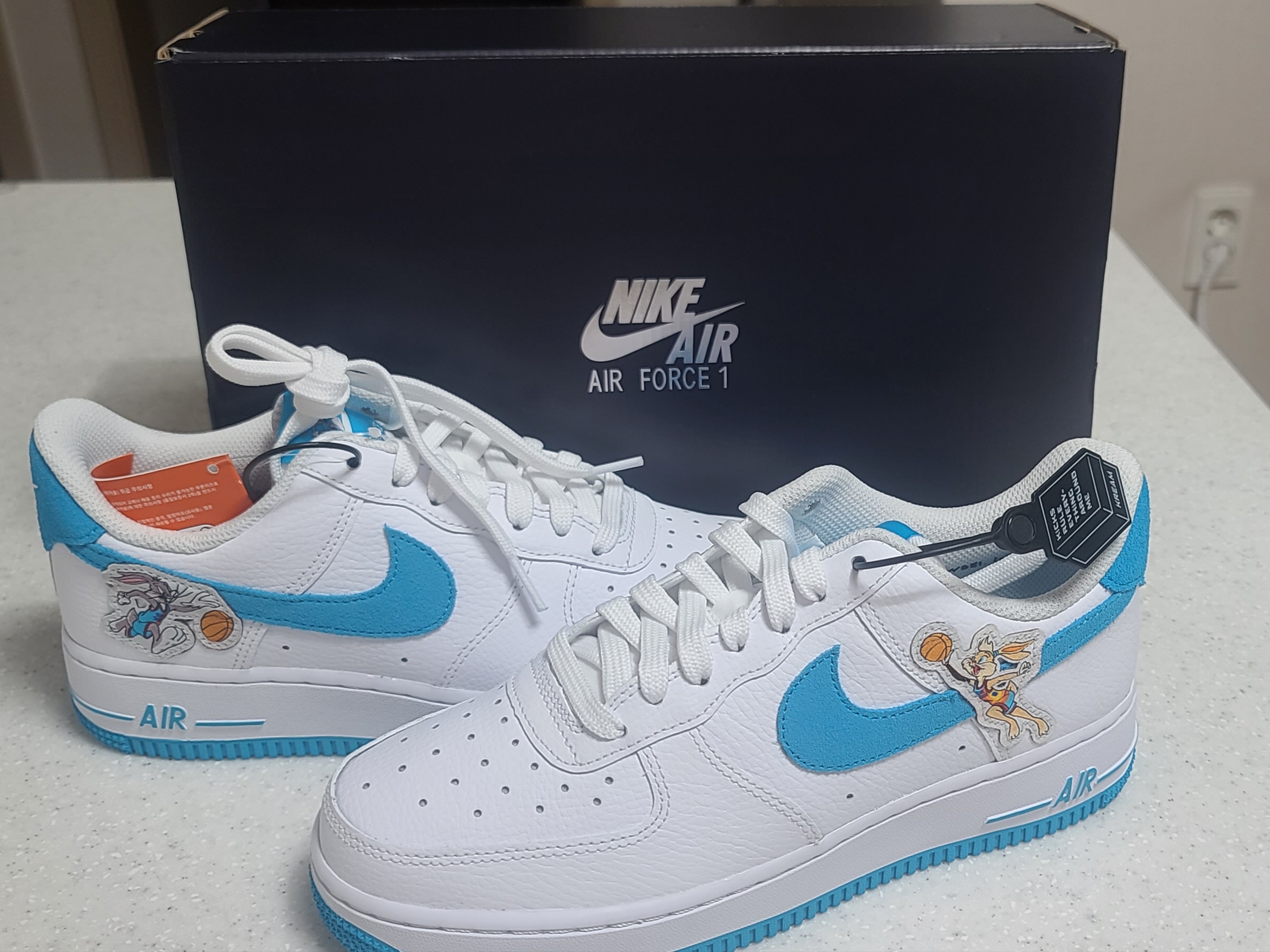 Nike x Space Jam: A New Legacy Air Force 1 '07 Tune Squad 착용 스타일