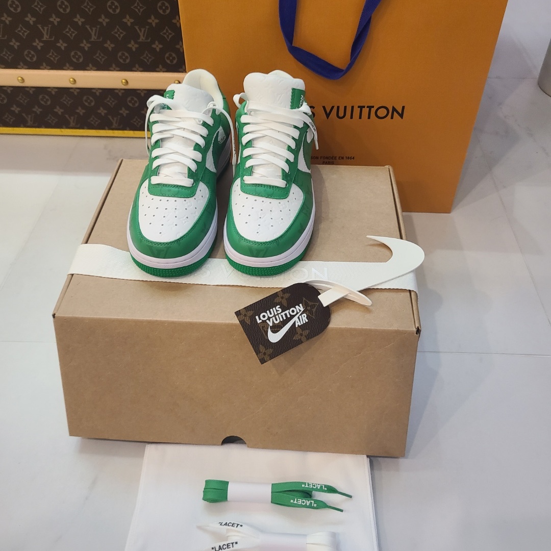 Louis Vuitton x Nike Air Force 1 Low by Virgil Abloh White Gym Green 착용 스타일 - 2