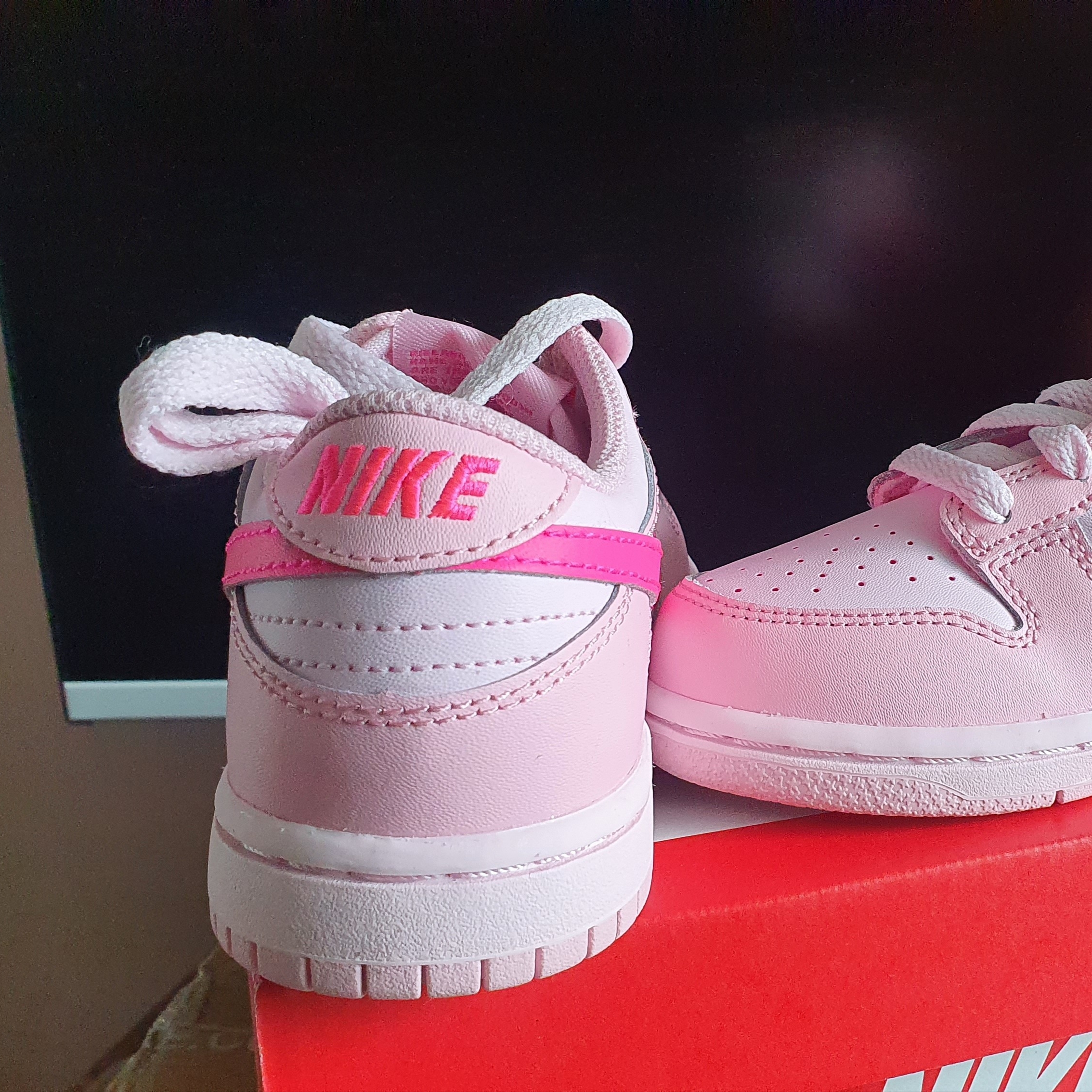 (PS) Nike Dunk Low Triple Pink 착용 스타일 - 2