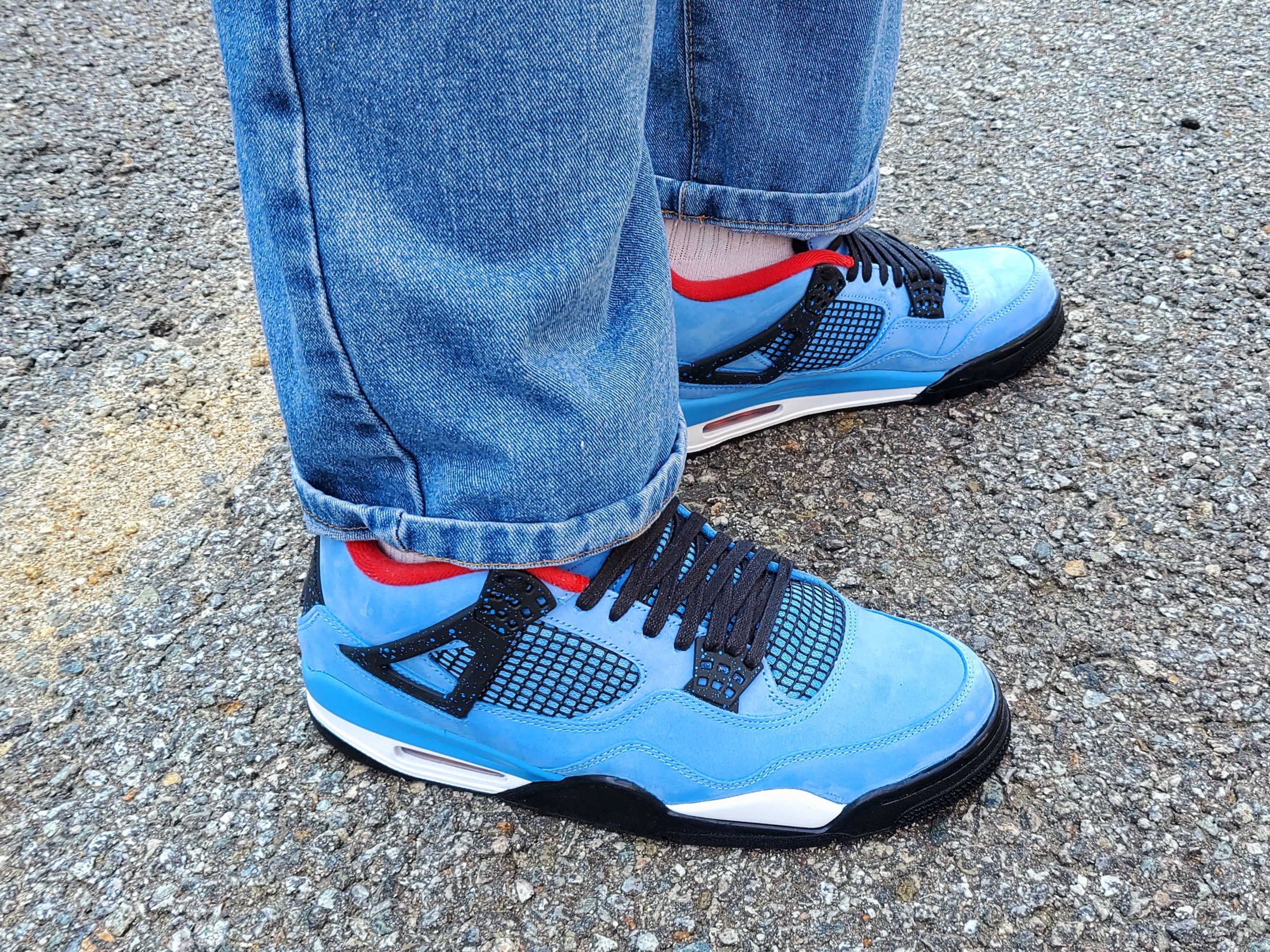 Jordan 4 x Travis Scott Retro Cactus Jack 착용 스타일 - 1