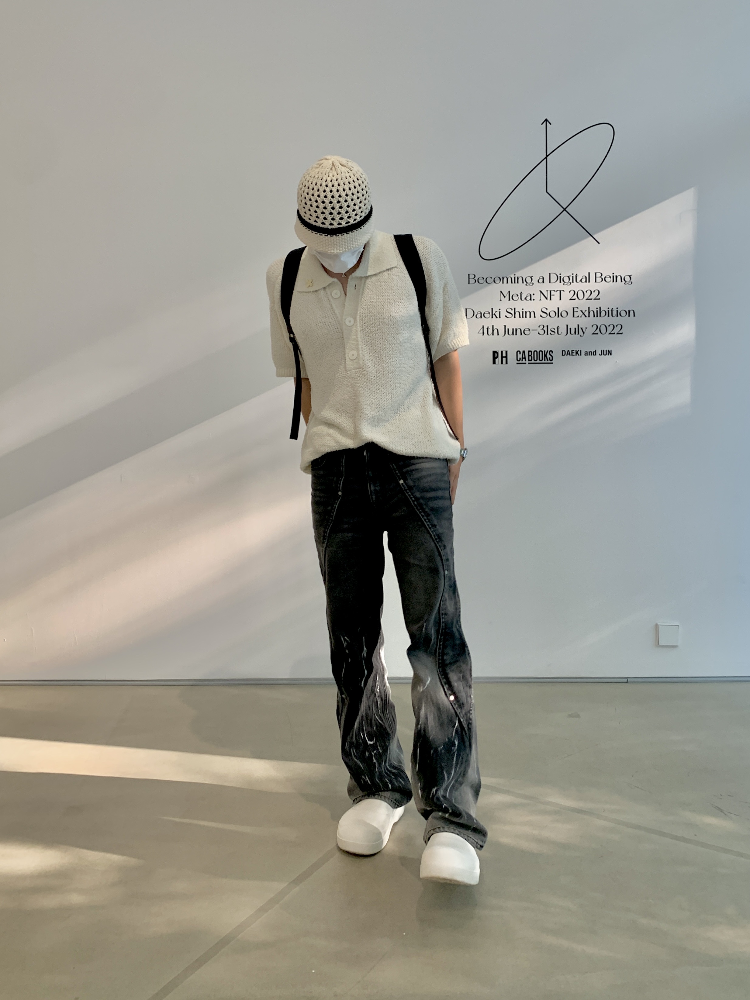 Our Legacy Slim Backpack Black Dense Liquid Nylon 착용 스타일 - 2