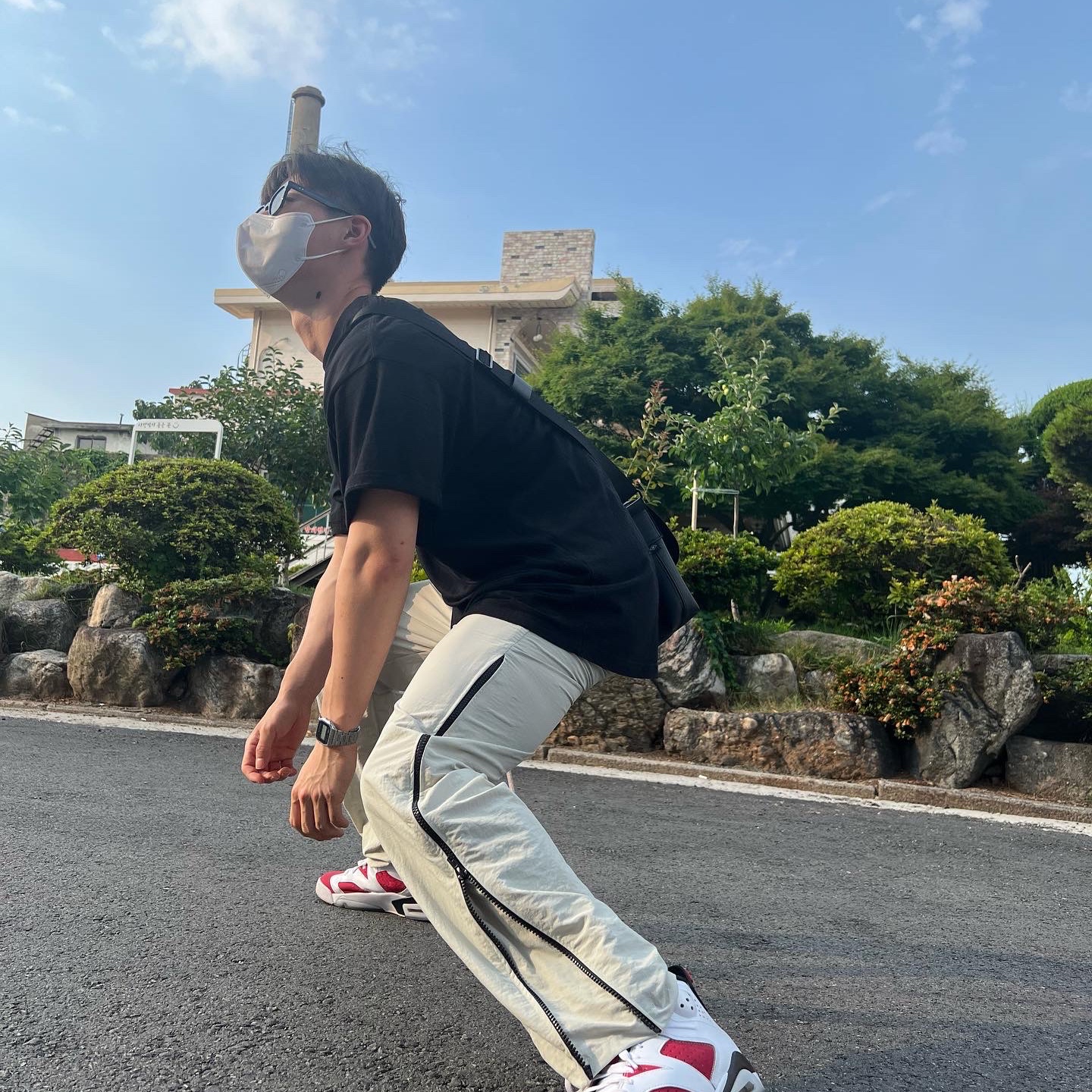 Jordan 6 Retro Carmine 2021 착용 스타일 - 1