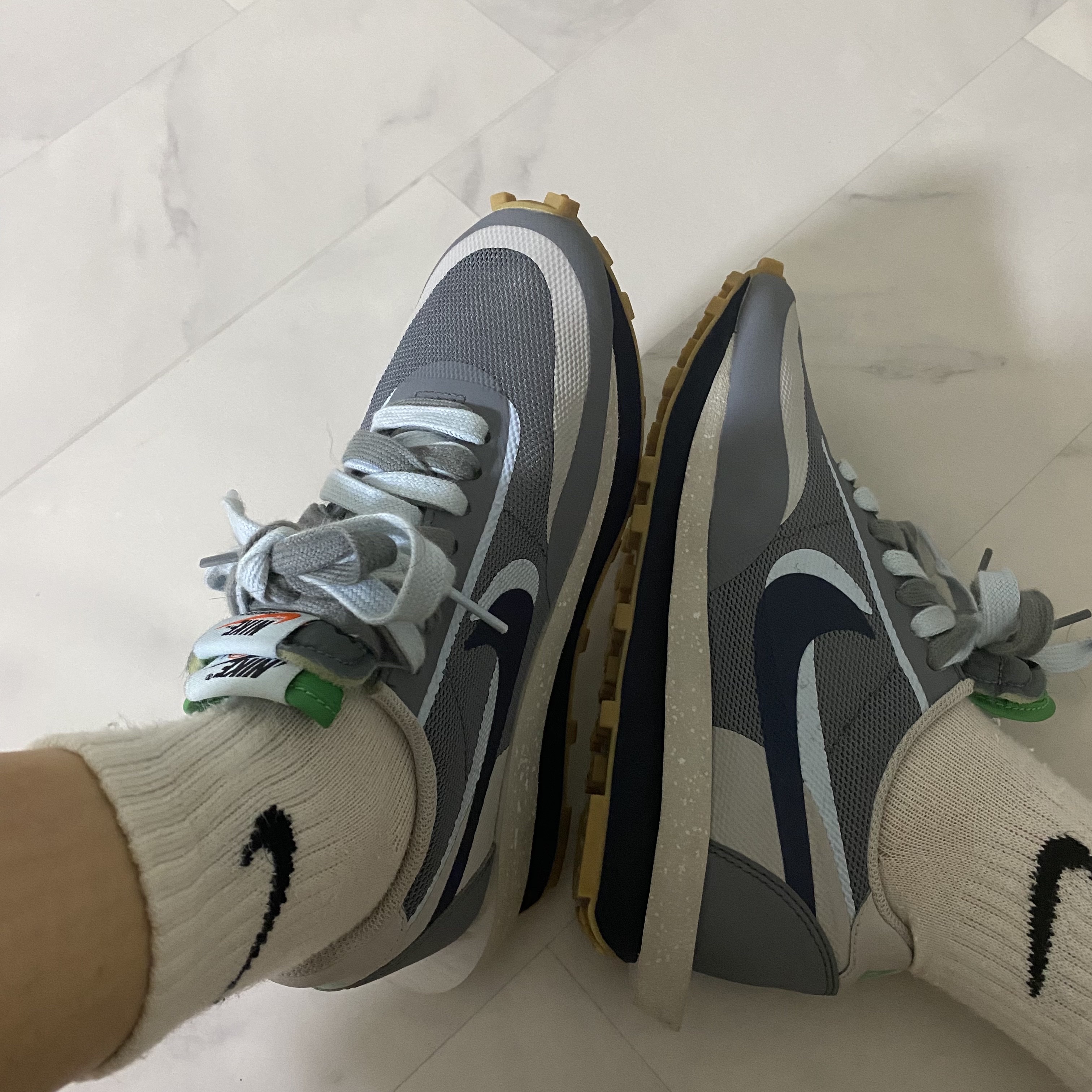 Nike x Sacai x Clot LDWaffle Cool Grey 착용 스타일