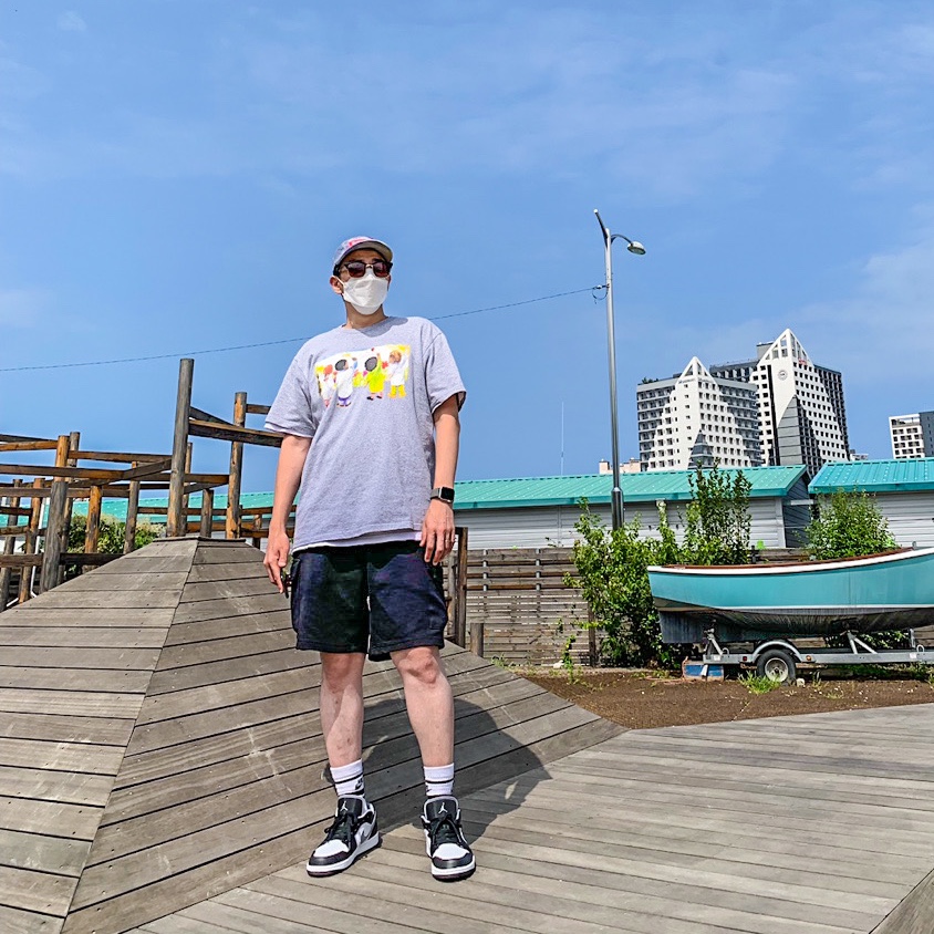 Supreme Washed Chino Twill Camp Cap Multi-Color - 21SS, Supreme Kids T-Shirt Heather Grey - 19SS 착용 스타일