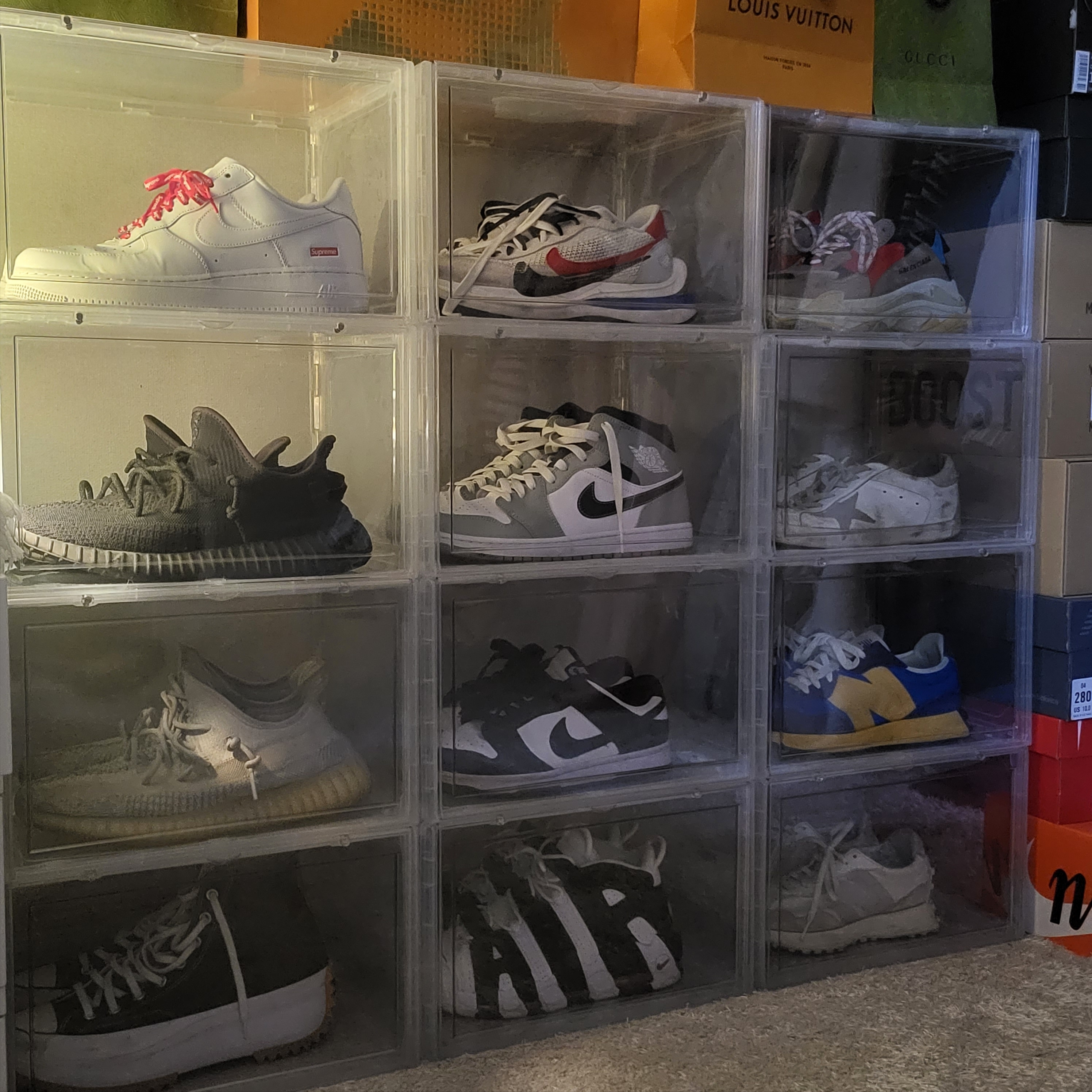 Nike x Sacai VaporWaffle Royal Fuchsia, Nike x Supreme Air Force 1 Low White 착용 스타일