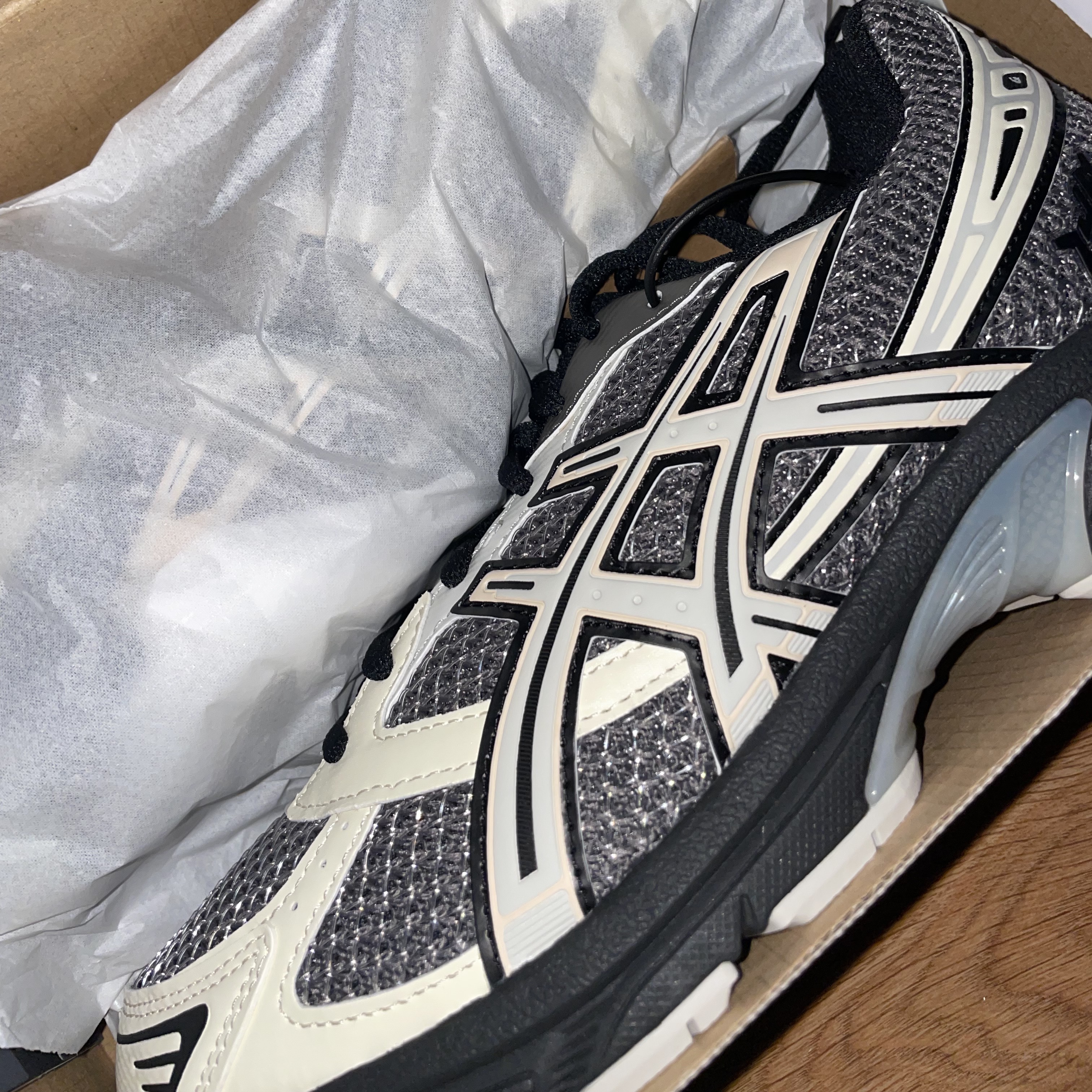 Asics x I4P Gel-1130 Mink Glacier Grey 착용 스타일