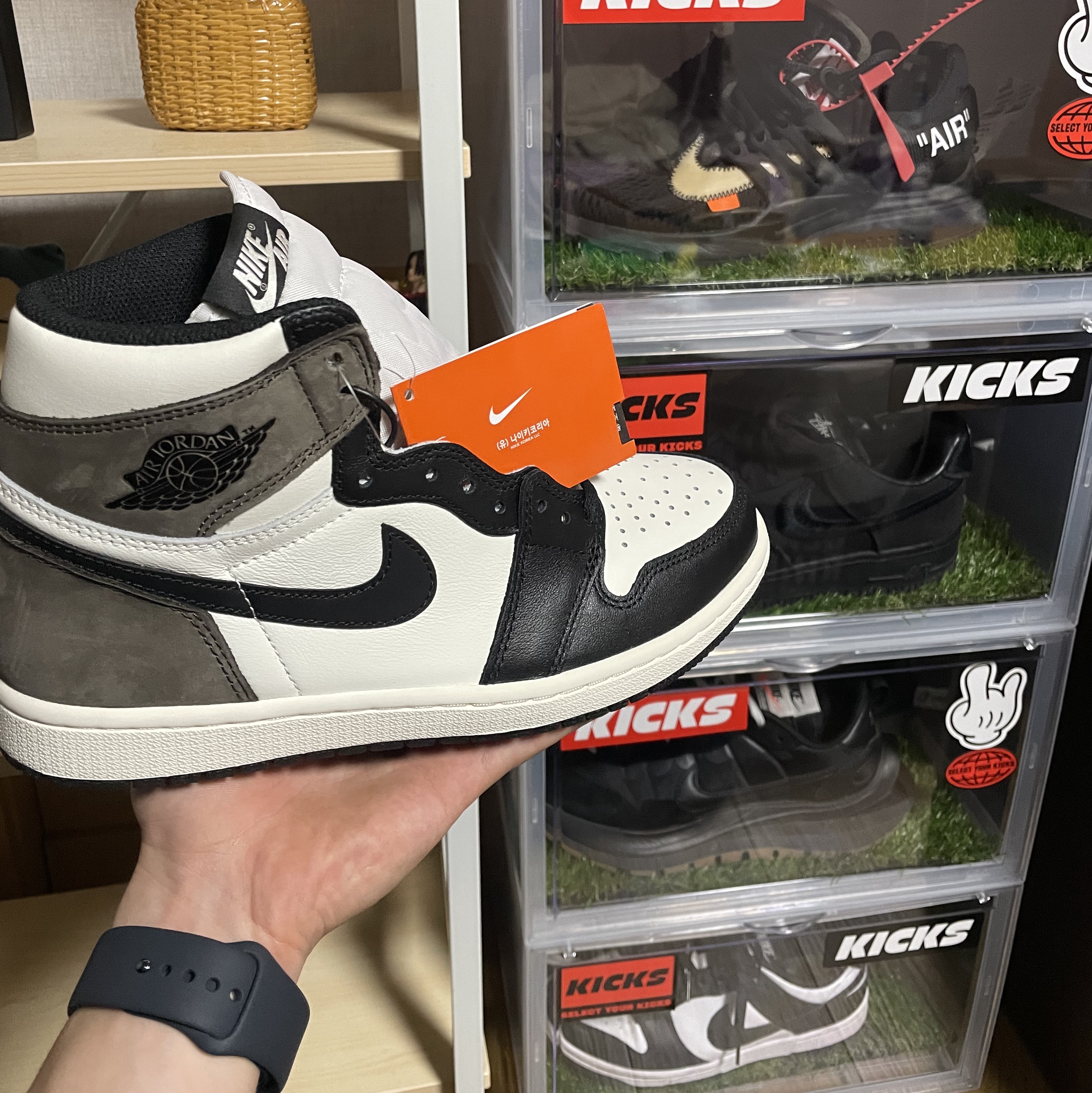 (W) Nike Dunk Low Black, Nike x Sacai VaporWaffle Black and Gum 착용 스타일