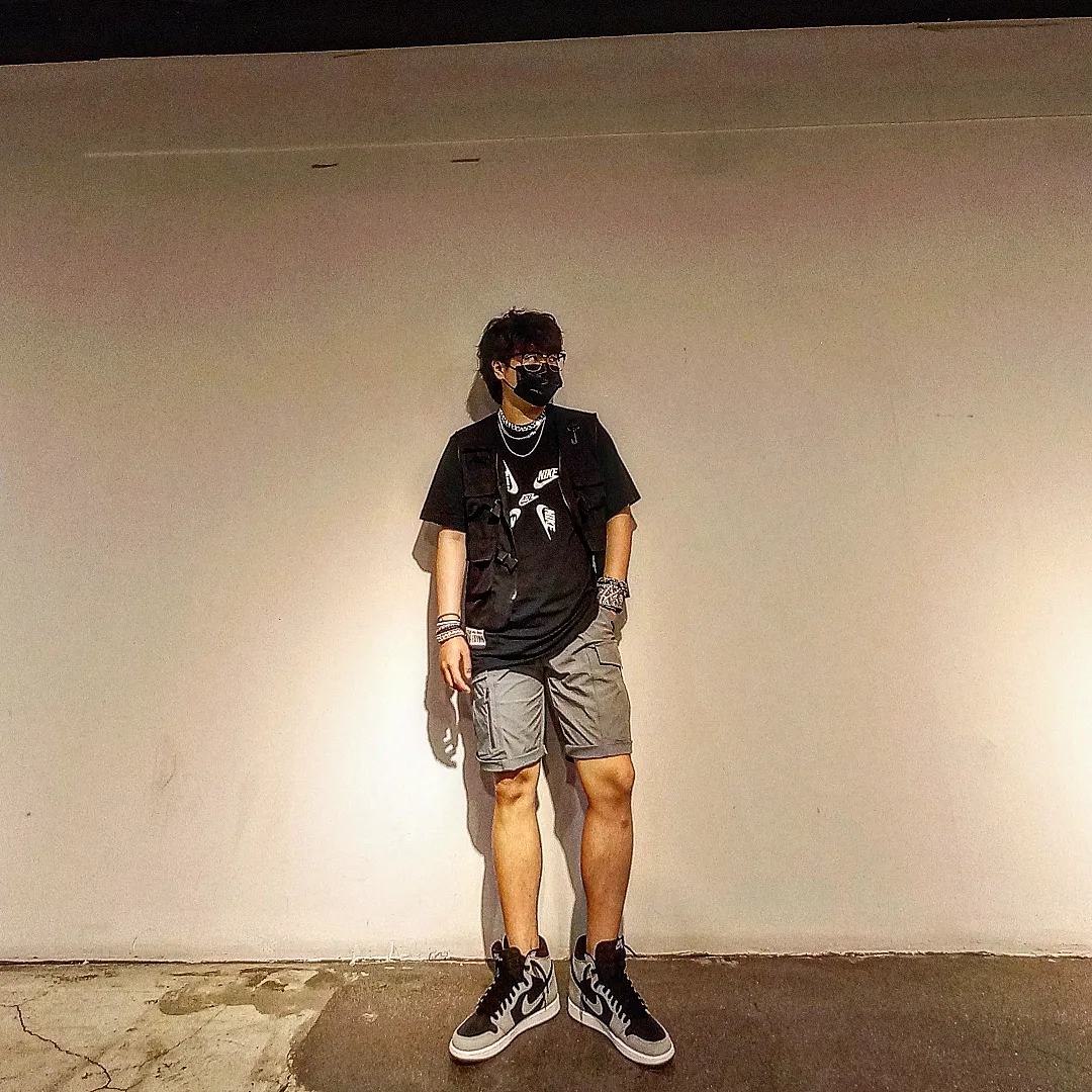 Jordan 1 Retro High OG Shadow 2.0 착용 스타일 - 1