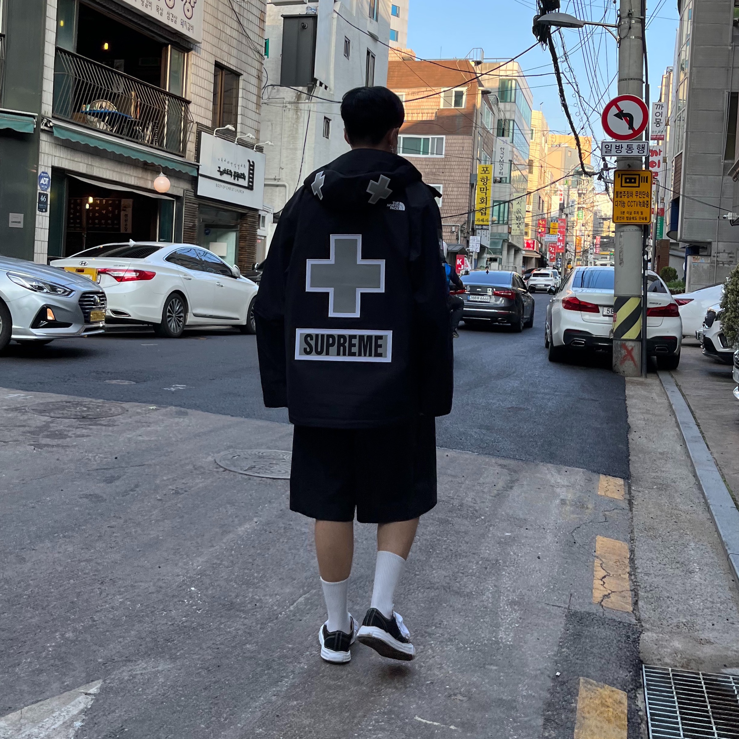 Supreme x The North Face Summit Series Rescue Mountain Pro Jacket Black - 22SS, Maison Mihara Yasuhiro Peterson OG Sole Canvas Low Sneakers Black 착용 스타일