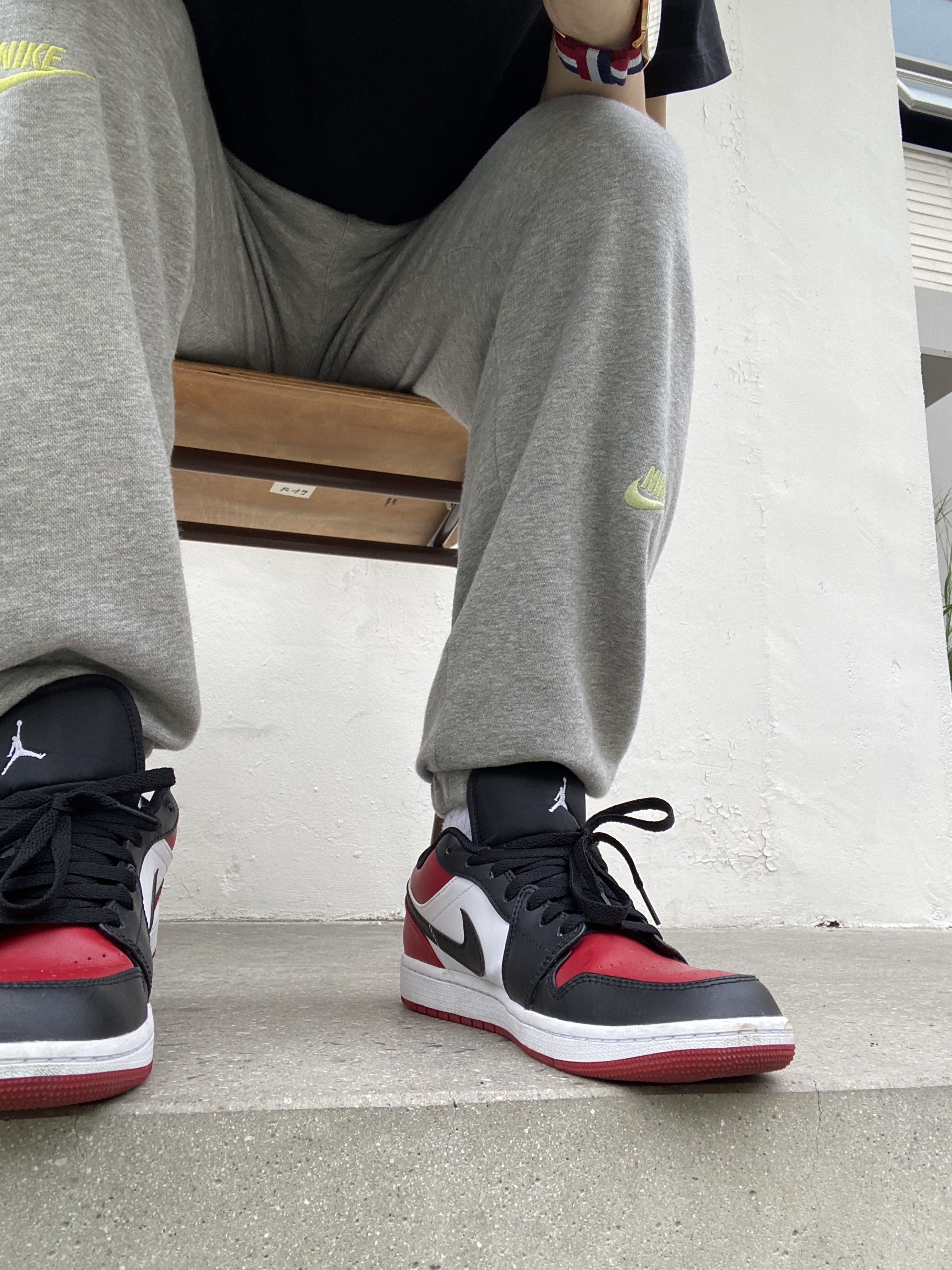 Jordan 1 Low Bred Toe 착용 스타일 - 2