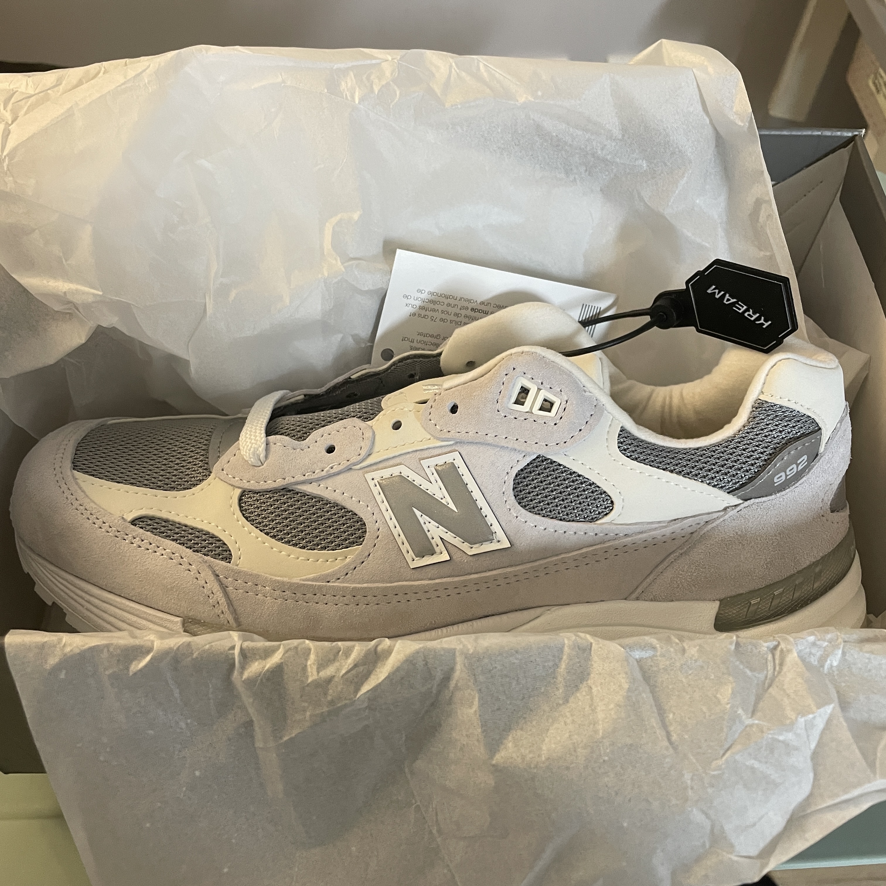 New Balance 992 Made in USA White Silver 착용 스타일