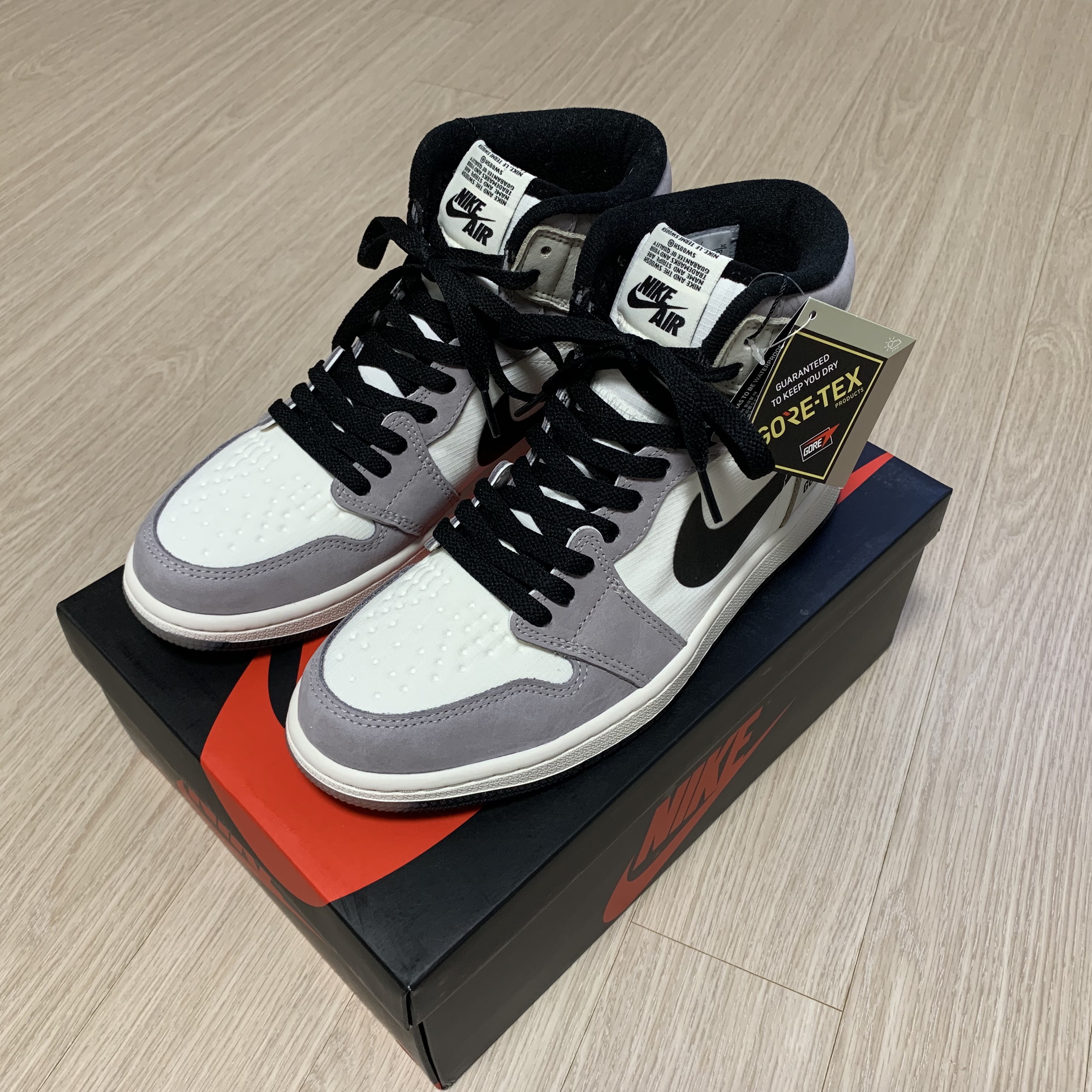 Jordan 1 Element Gore-Tex Sail 착용 스타일 - 1