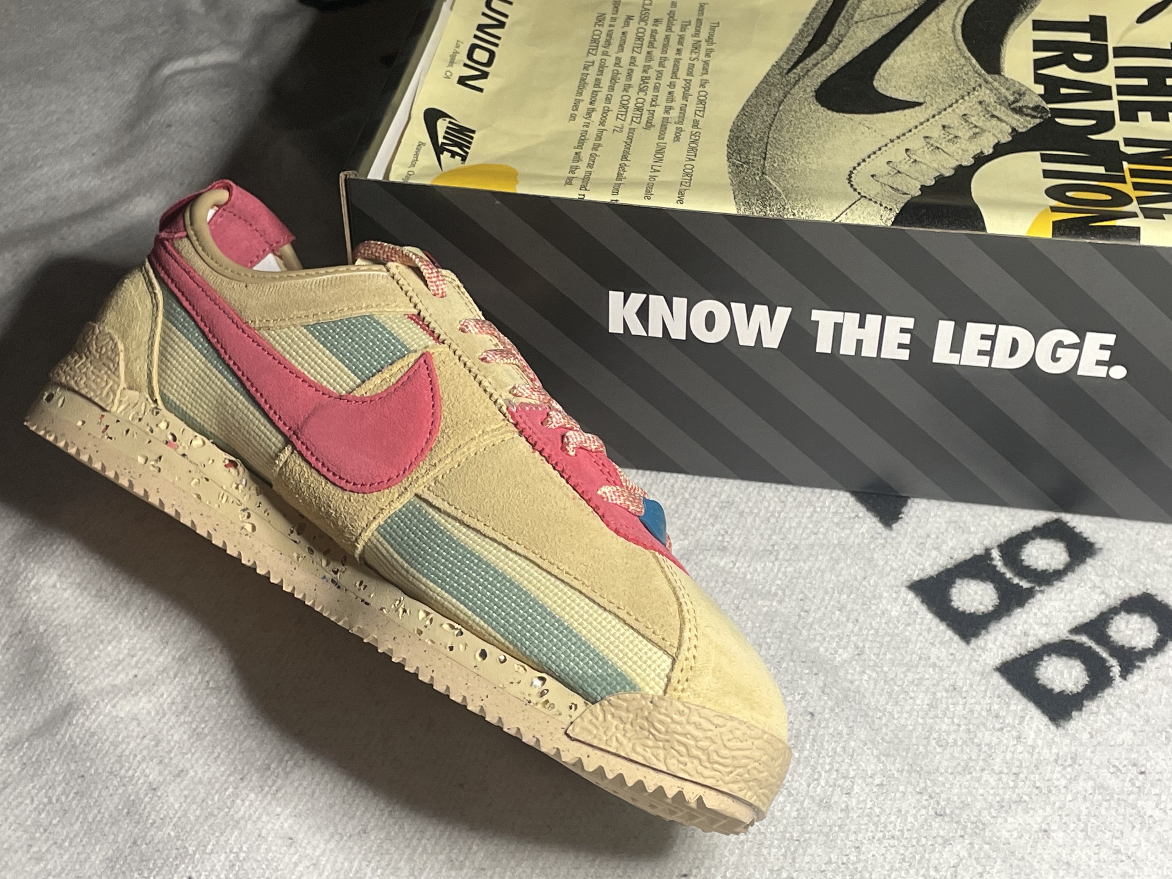 Nike x Union Cortez SP Sesame, Off-White x Amore Pacific Play Kit 착용 스타일 - 4
