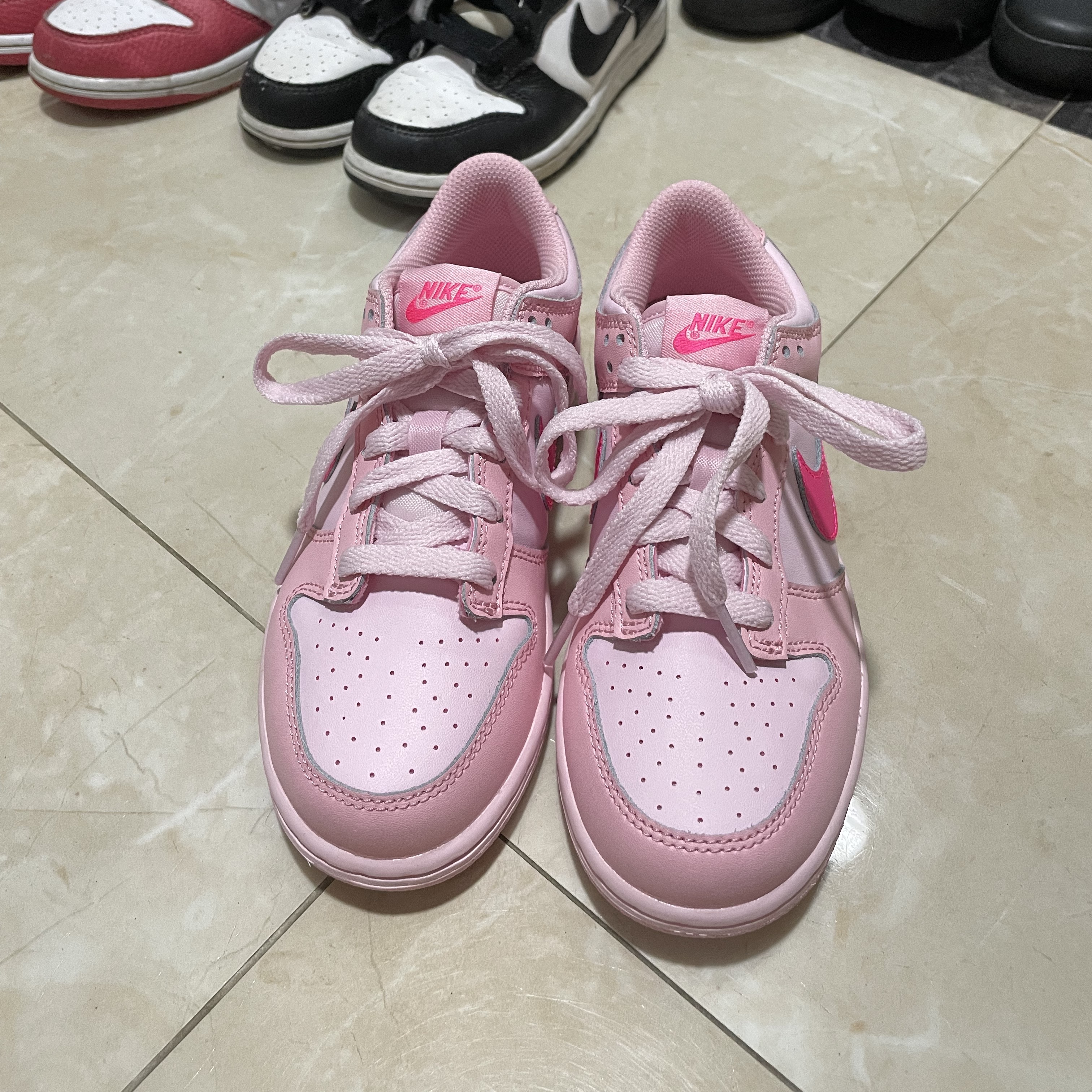 (PS) Nike Dunk Low Triple Pink, (PS) Nike Dunk Low Archeo Pink 착용 스타일 - 3