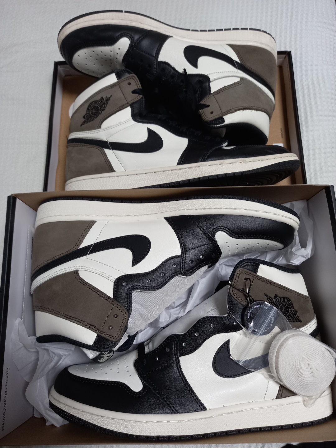 Jordan 1 Retro High OG Black Mocha 착용 스타일