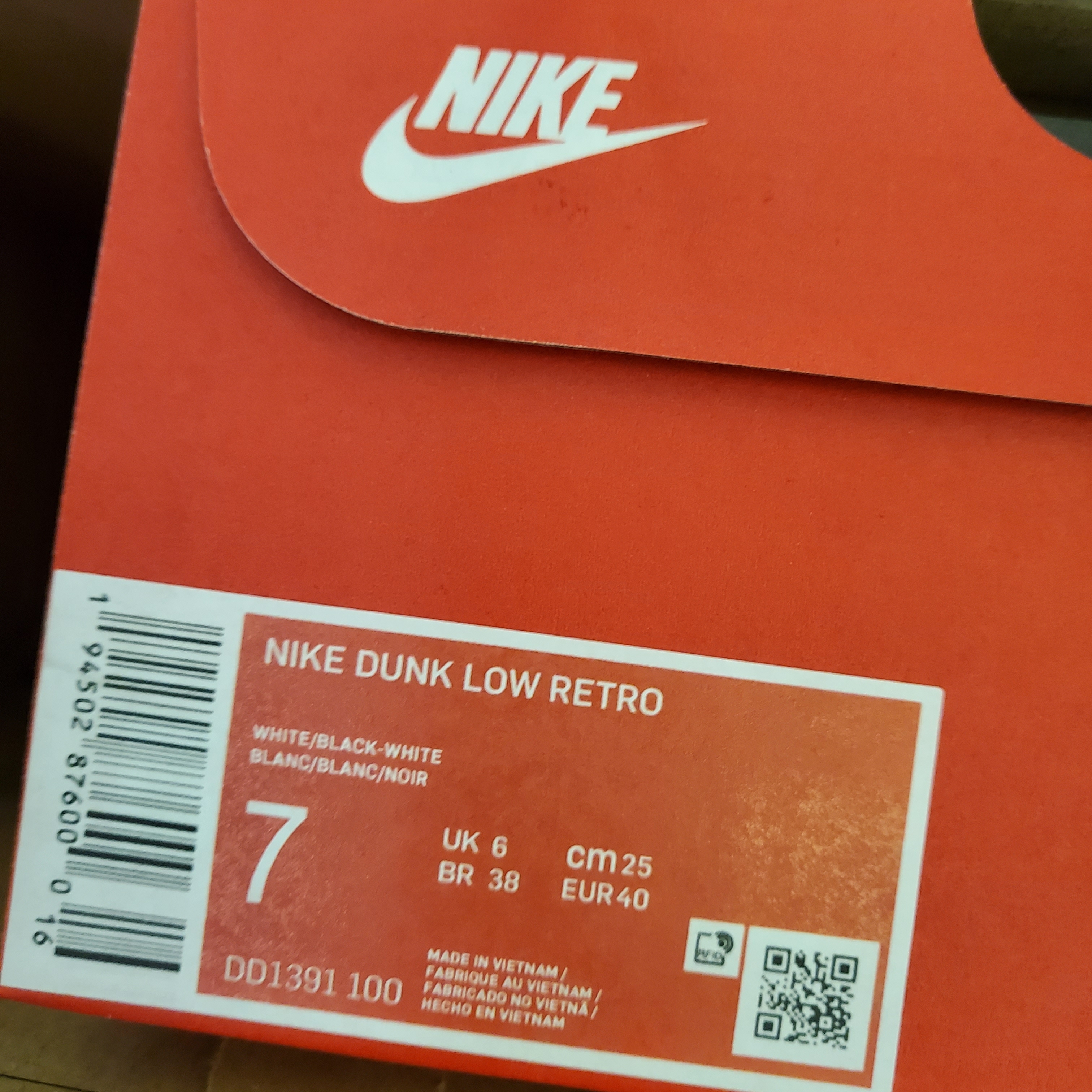 Nike Dunk Low Retro Black 착용 스타일 - 4