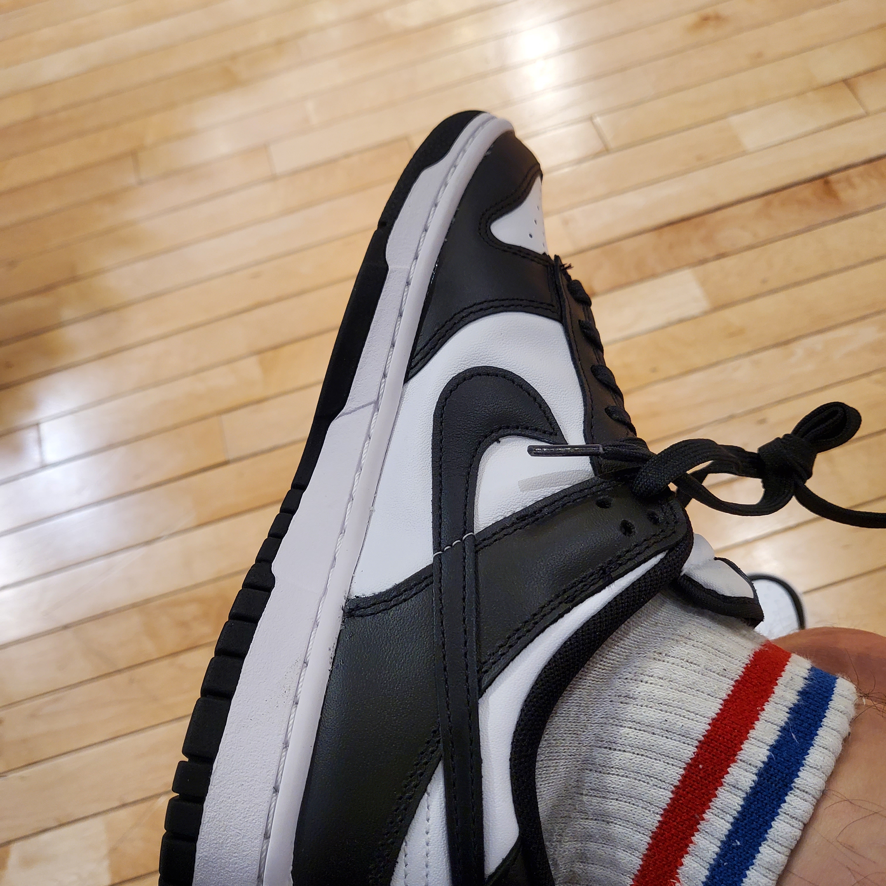 Nike Dunk Low Retro Black 착용 스타일 - 3