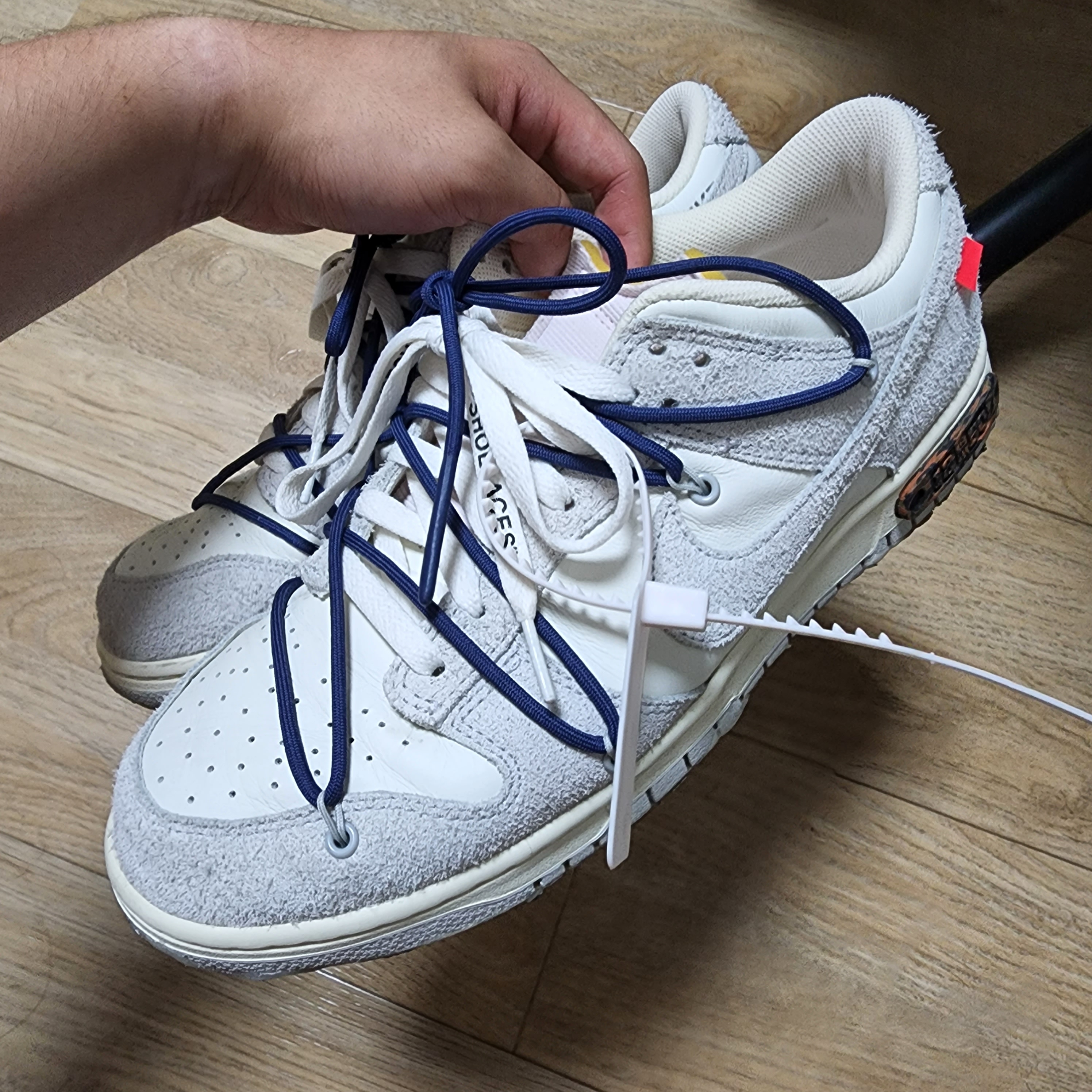 Nike x Off-White Dunk Low The 50 - Lot 18 착용 스타일