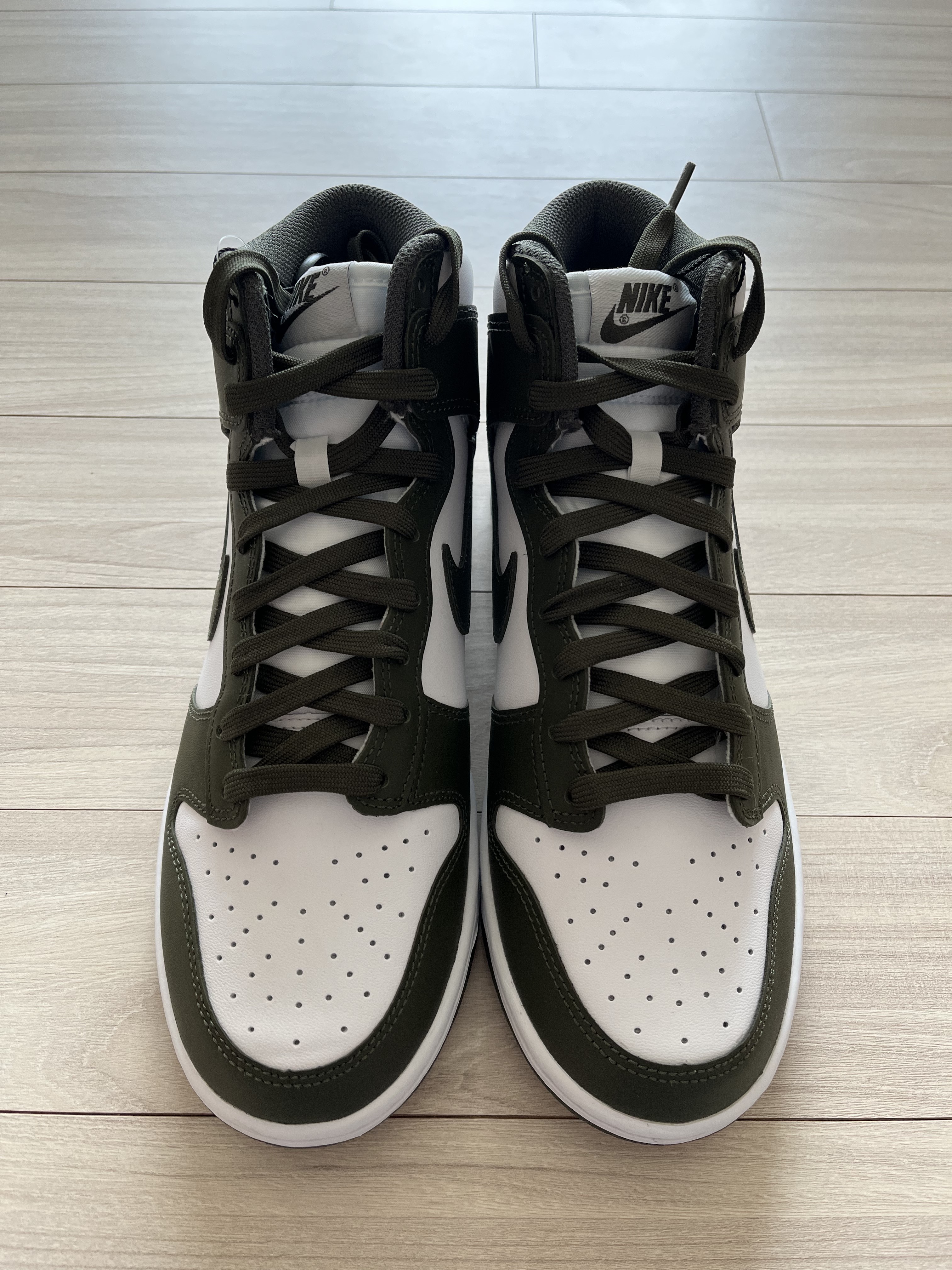 Nike Dunk High Retro Championship Khaki 착용 스타일 - 1