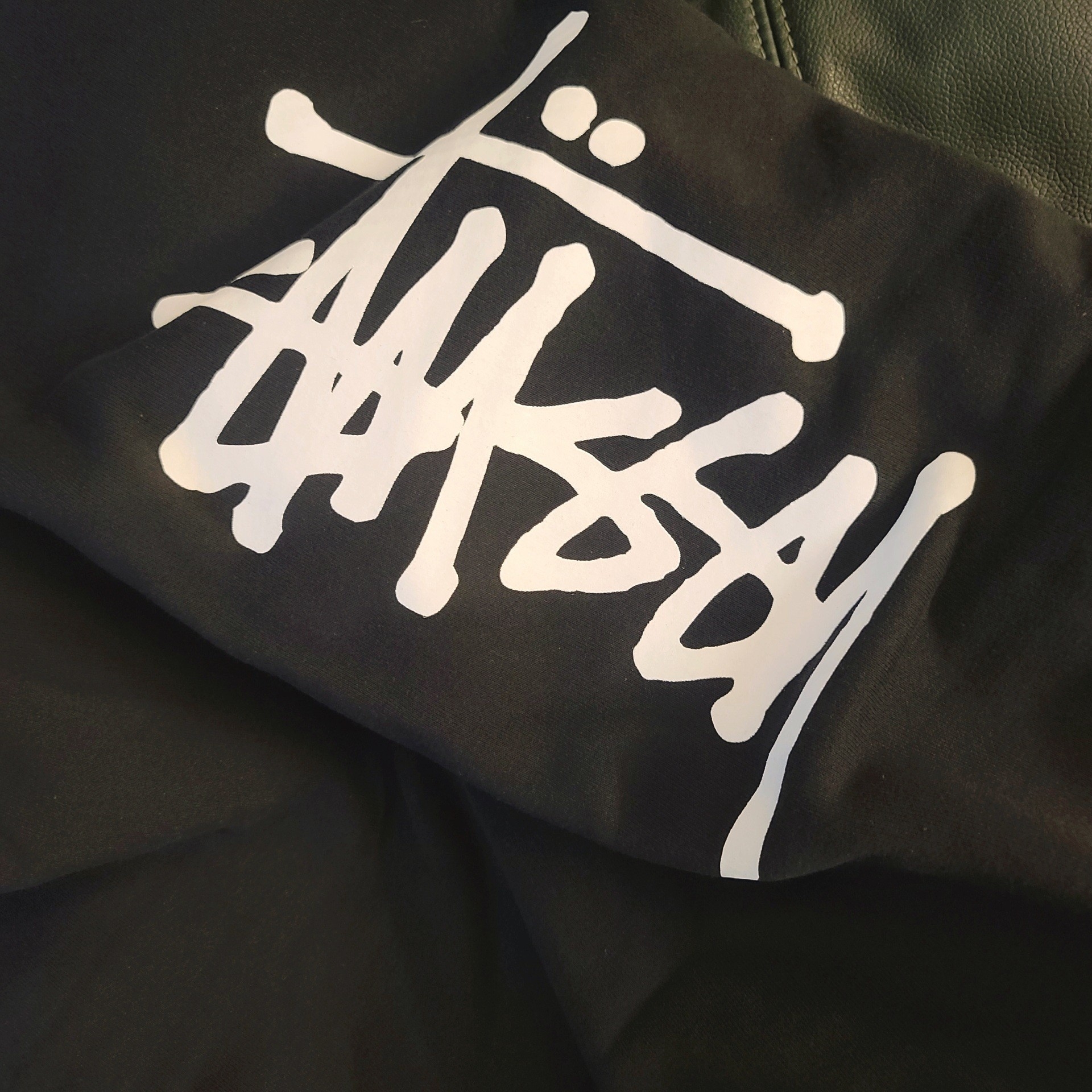Stussy Basic Stussy Zip Hoodie Black 2022 착용 스타일 - 2