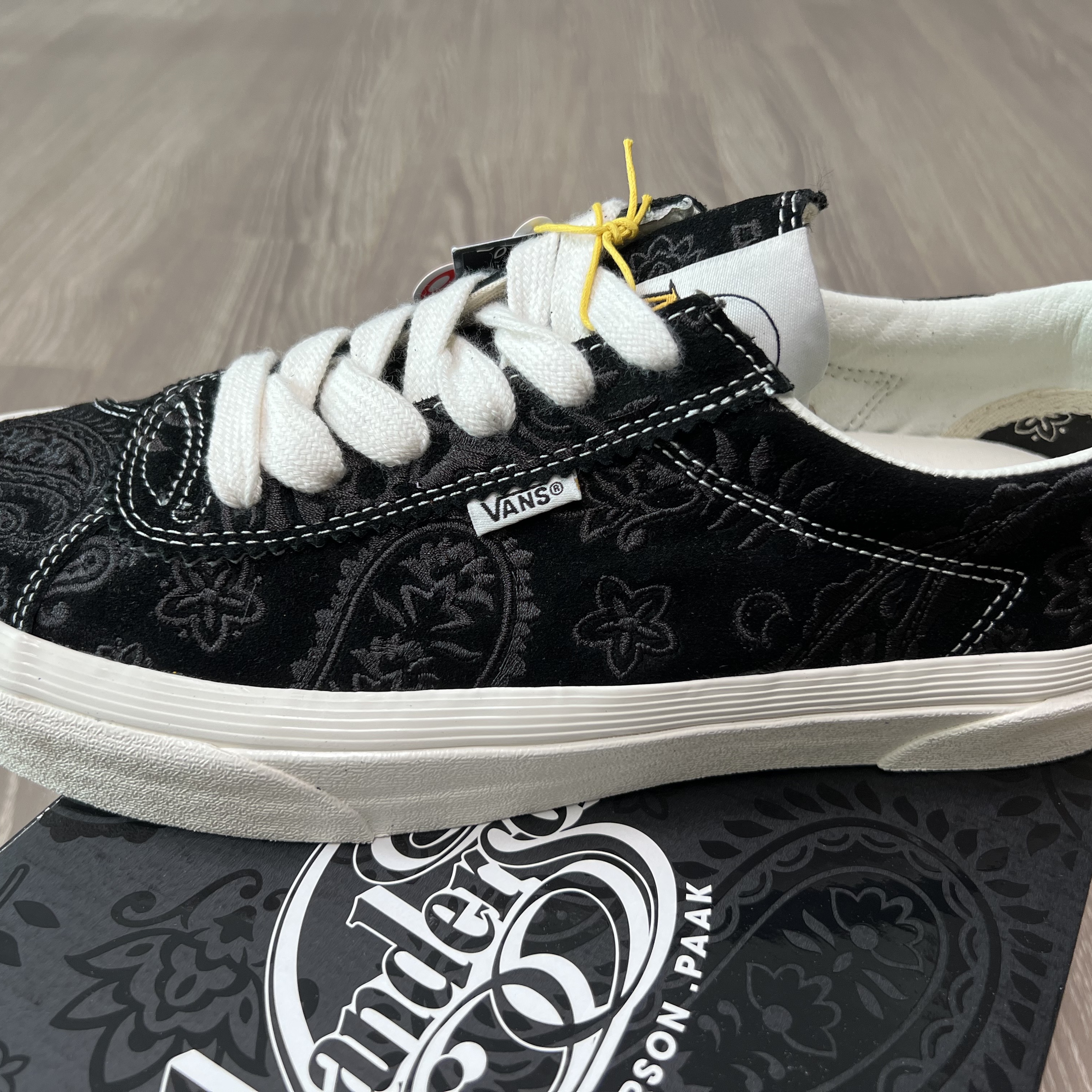 Vans x Anderson .Paak Epaak Sport DX Black Paisley 착용 스타일 - 3