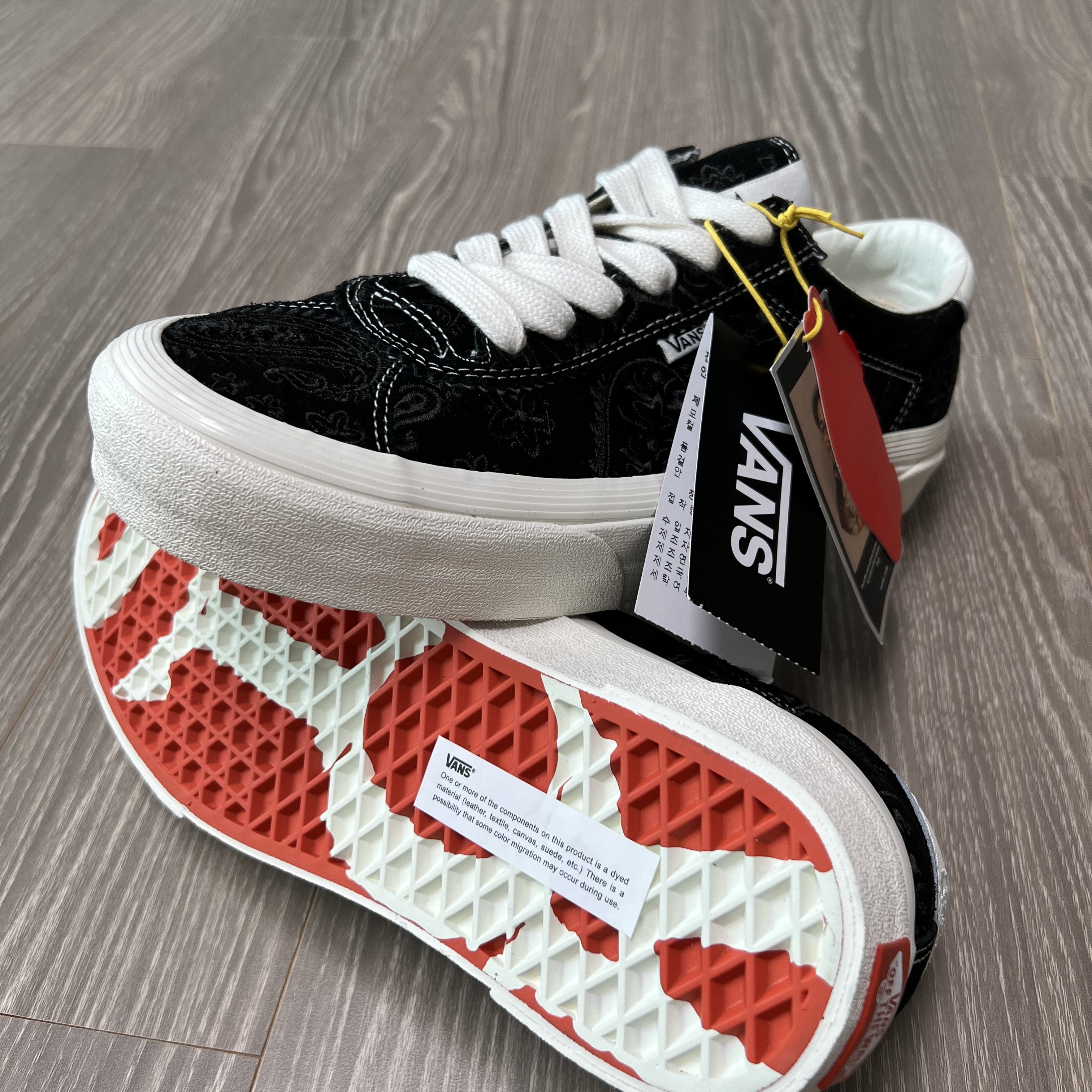 Vans x Anderson .Paak Epaak Sport DX Black Paisley 착용 스타일 - 1
